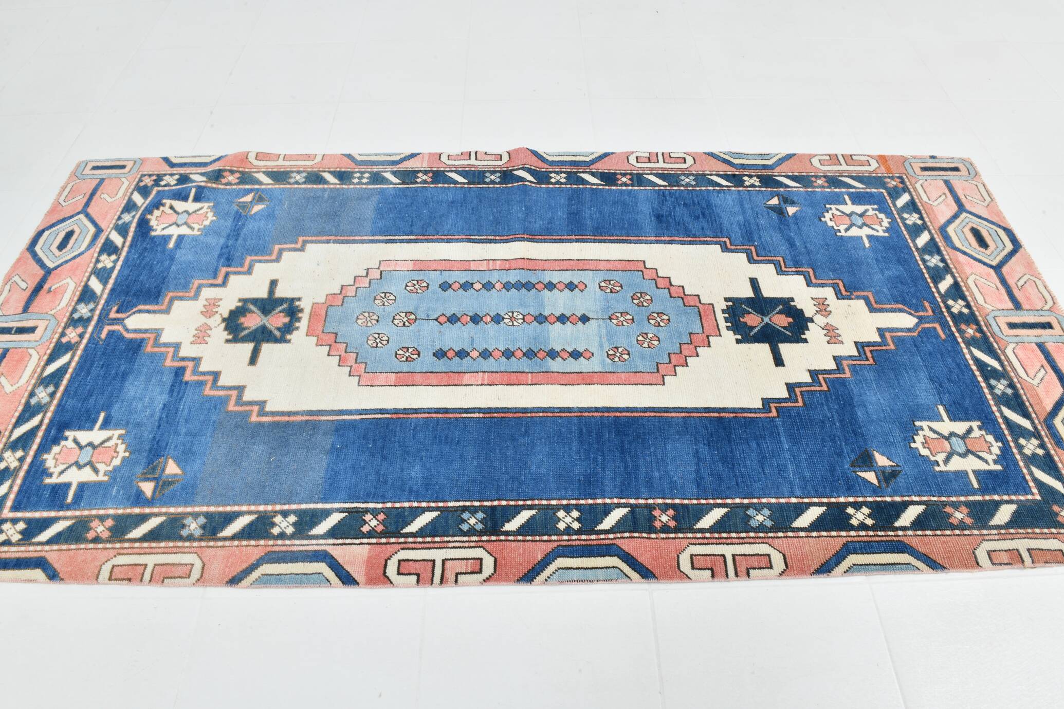 Tapis Vintage Géométrique Bleu et Rose Fait Main – Style Oriental,128x265Cm