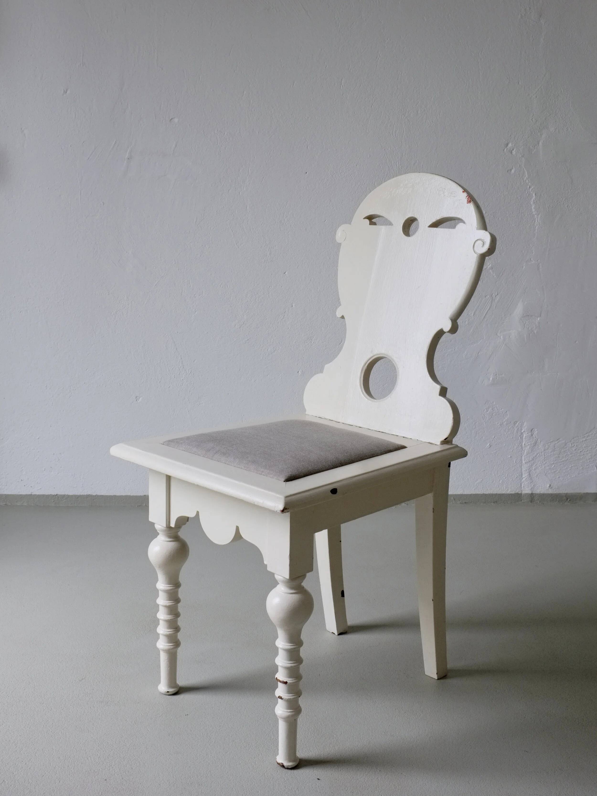 Chaise suédoise peinte en blanc | 1 sur 3 | Années 1920