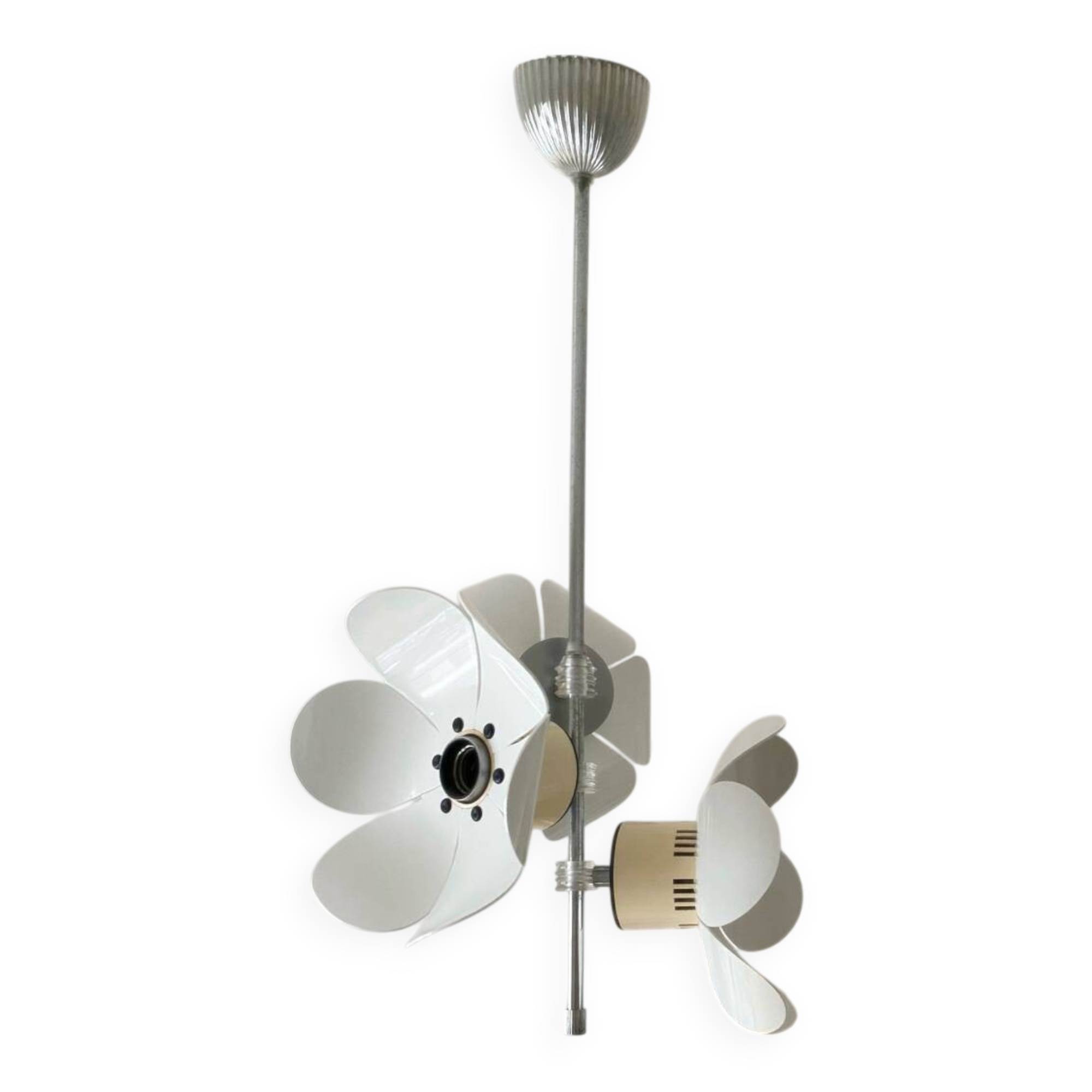 Vintage 1970 flower suspension