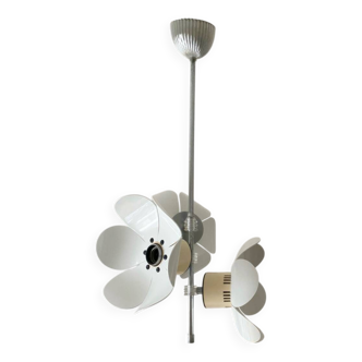 Vintage 1970 flower suspension