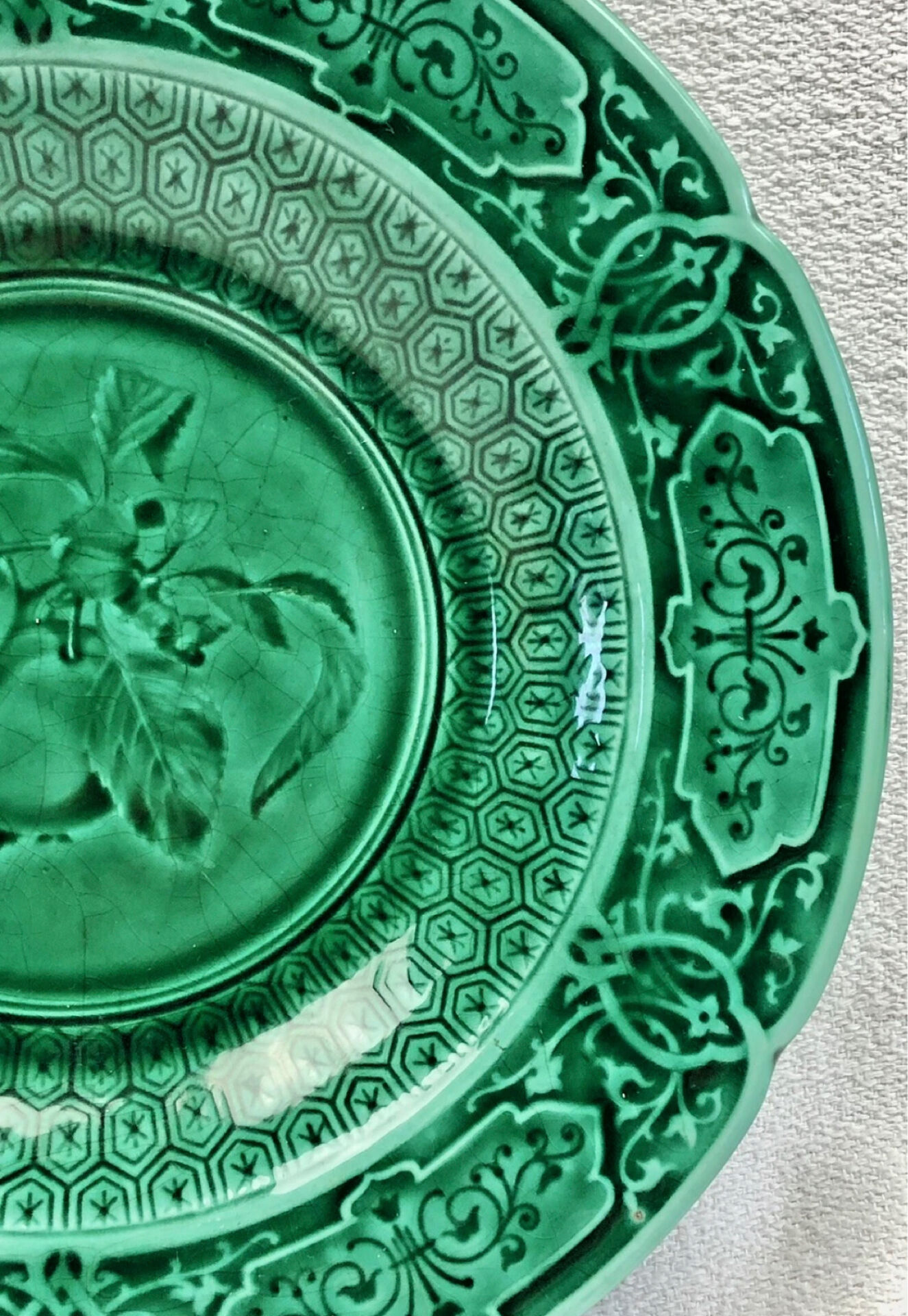 Footed compote with shaded enamels Sarreguemines majolica