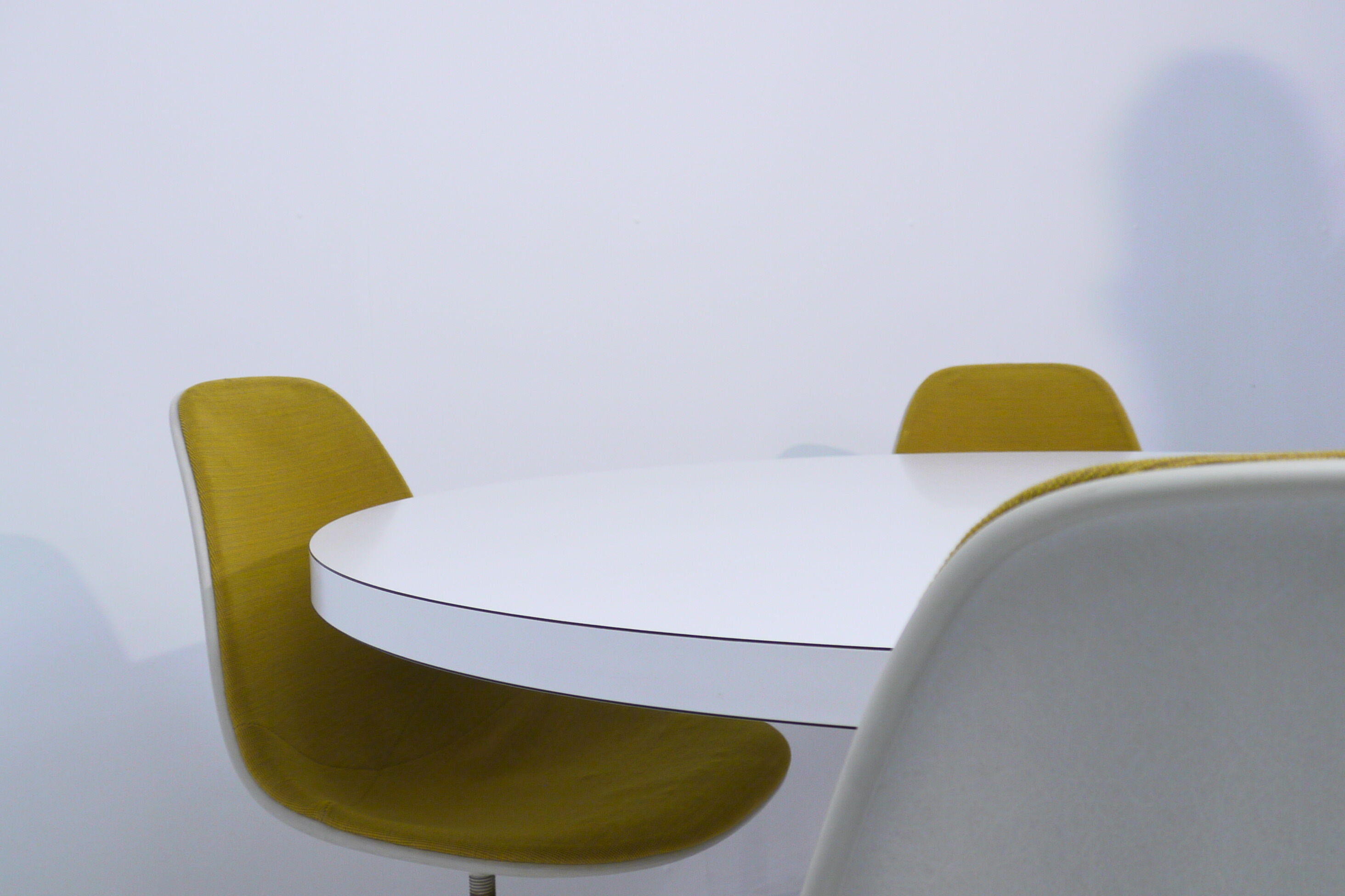 Dining set by Charles et Ray Eames for Herman Miller, 1970