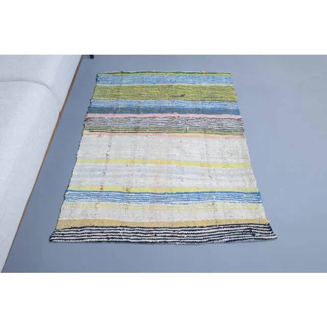 Vintage Turkish Hand-Knotted Wool Cotton Beige Kilim Area Rug 109x137
