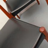 Set of 4 danish dining chairs in teak