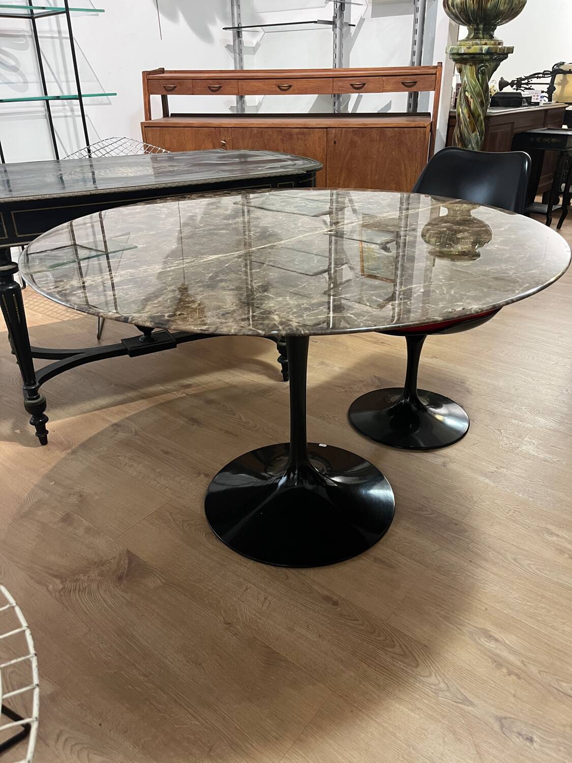 SAARINEN TABLE BROWN MARBLE EMPERADOR KNOLL