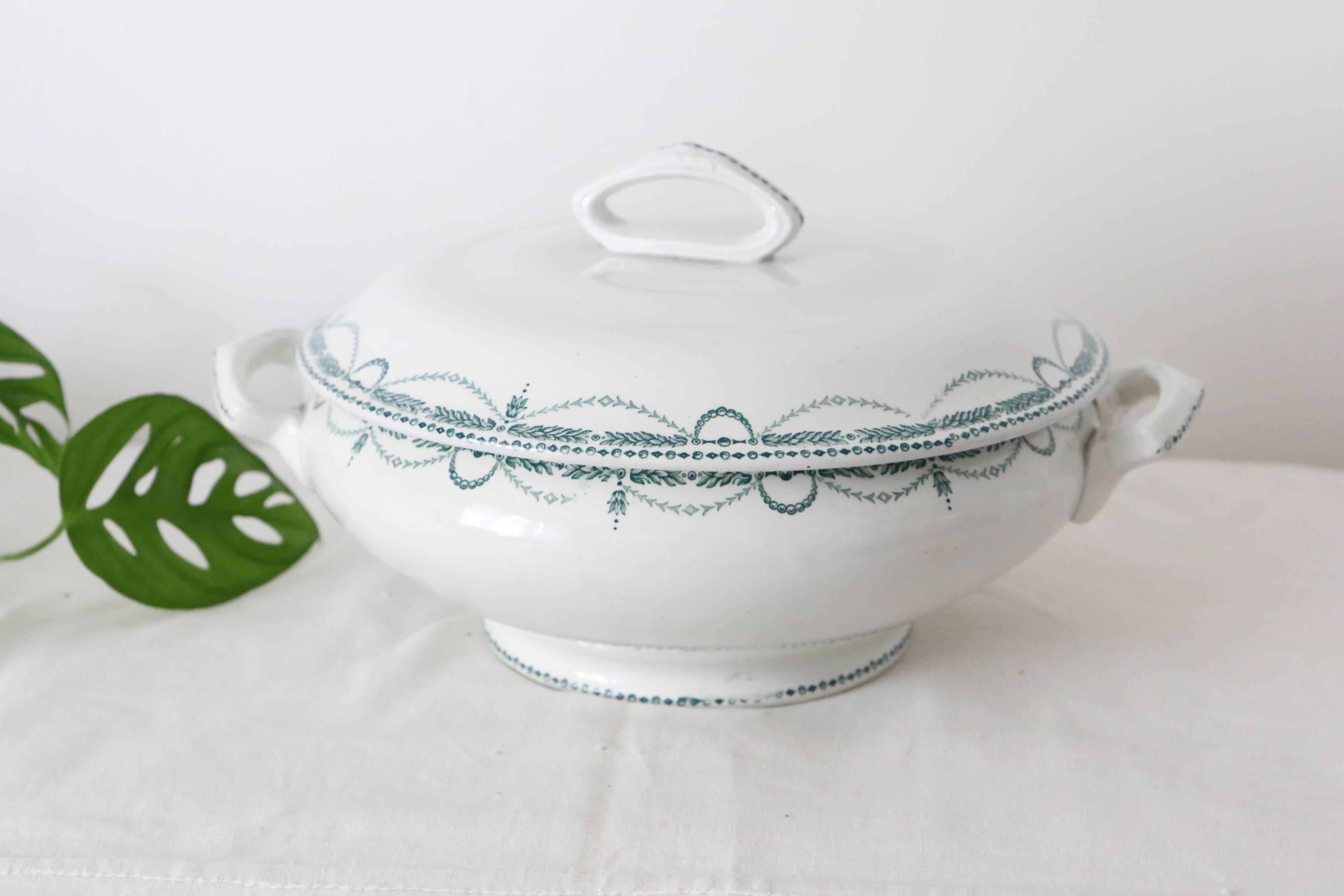 René model tureen or salad bowl, Saint Amand, Terre de Fer, French manufacture
