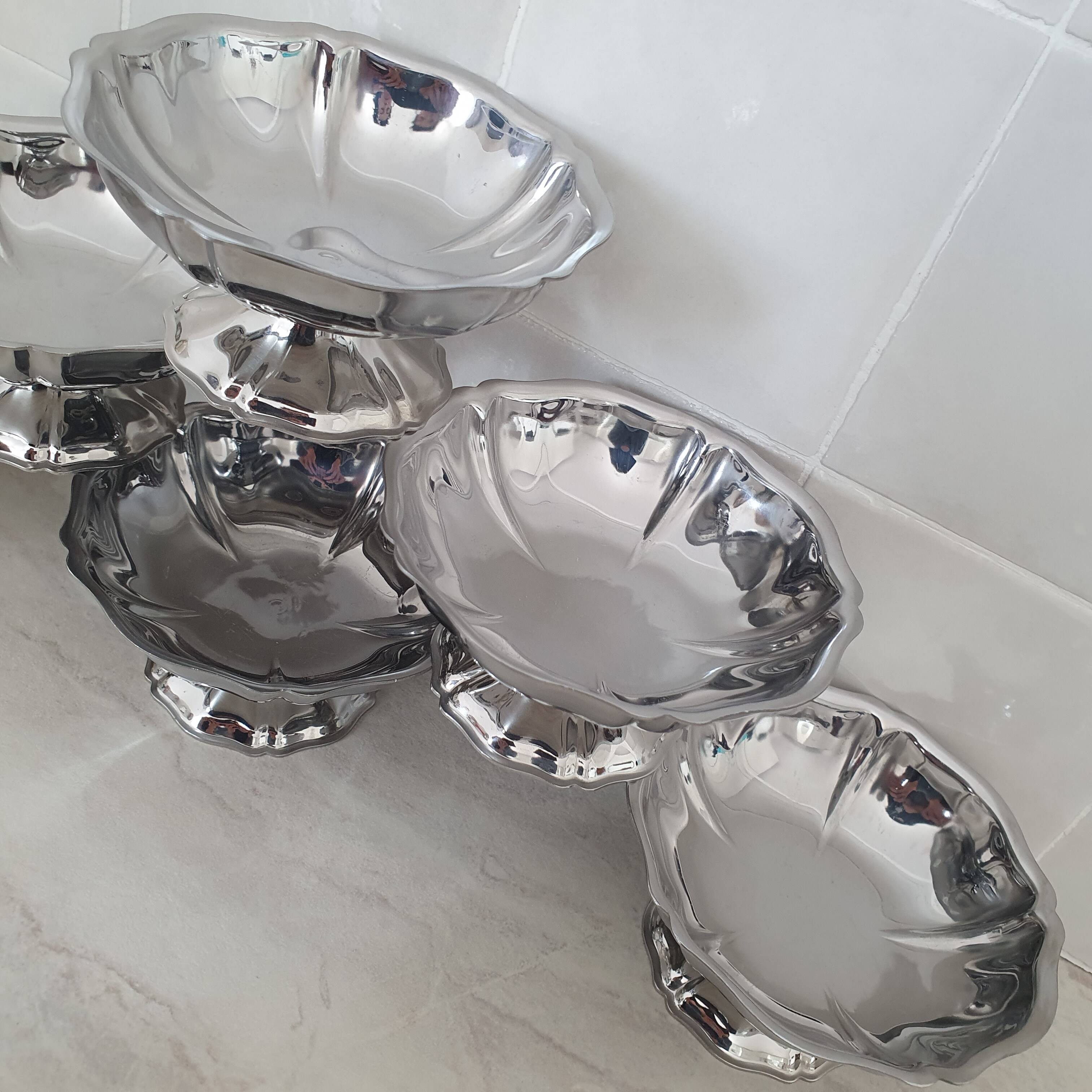 6 dessert bowls by Guy Degrenne in 18/10 stainless steel