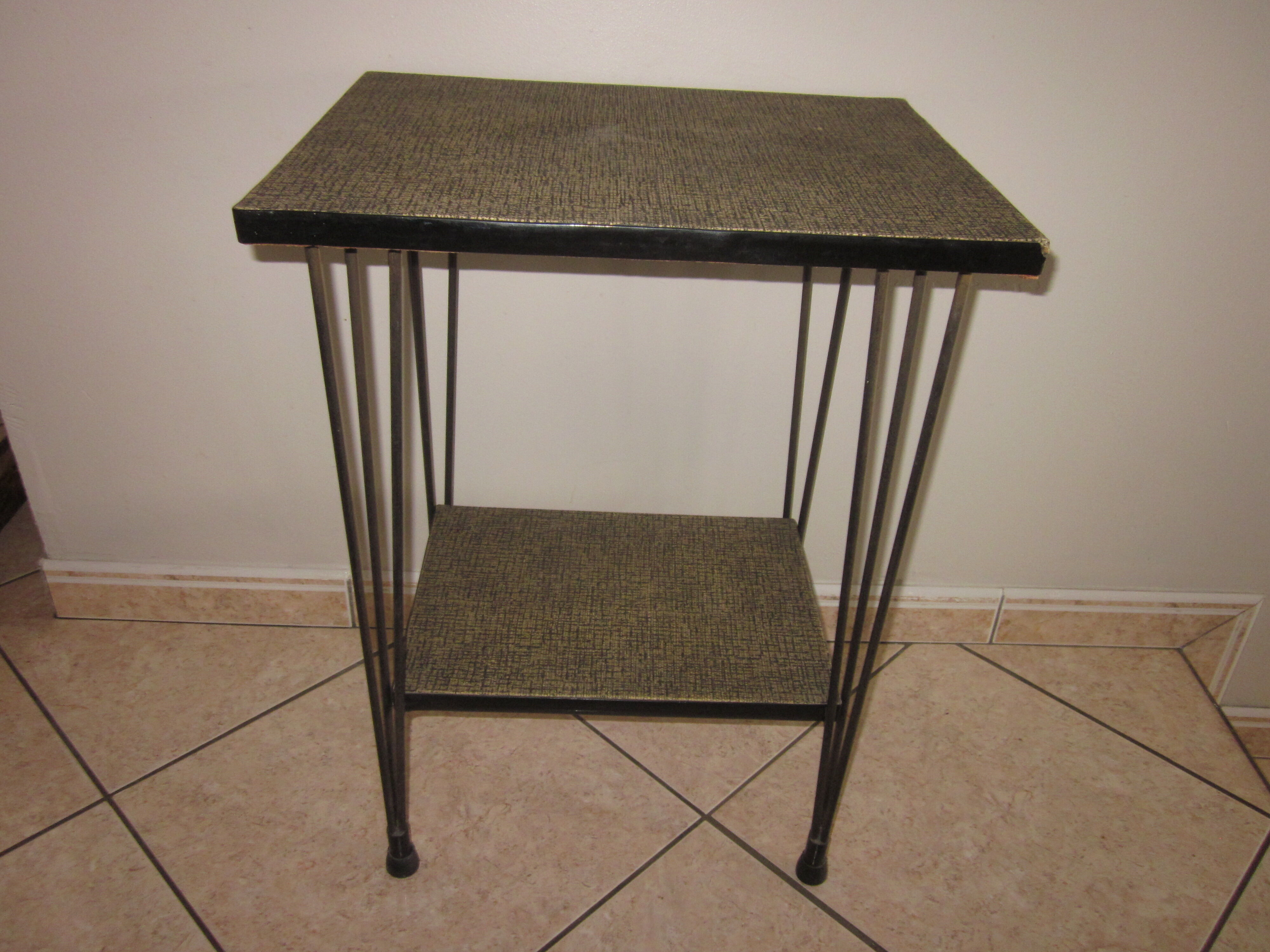 Extra table console eiffel foot