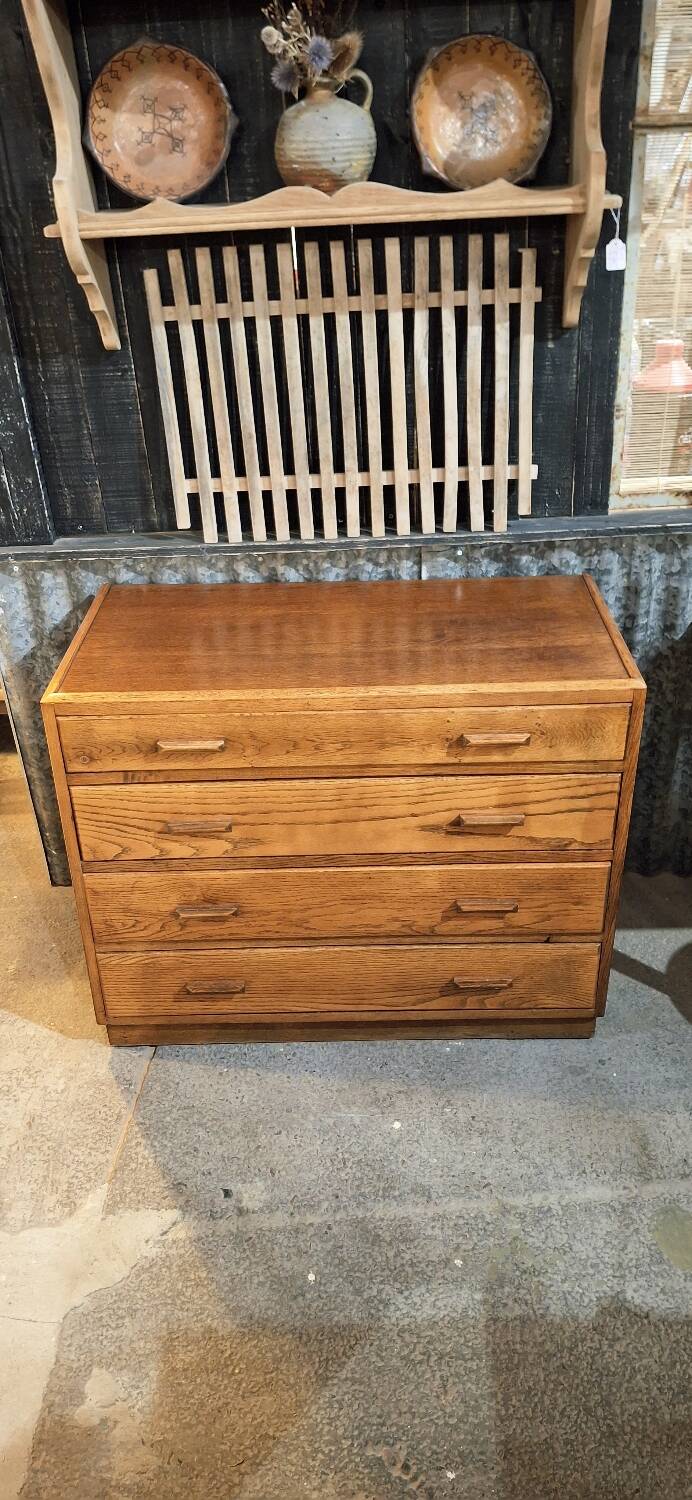 Vintage chest of drawers