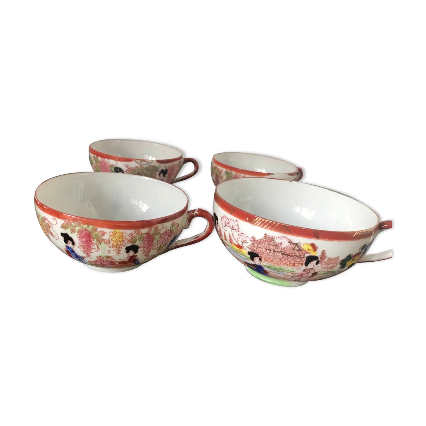 Lot de 4 tasses Porcelaine Japonaise