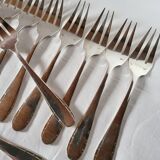 12 Silver Metal Fish Forks Argental
