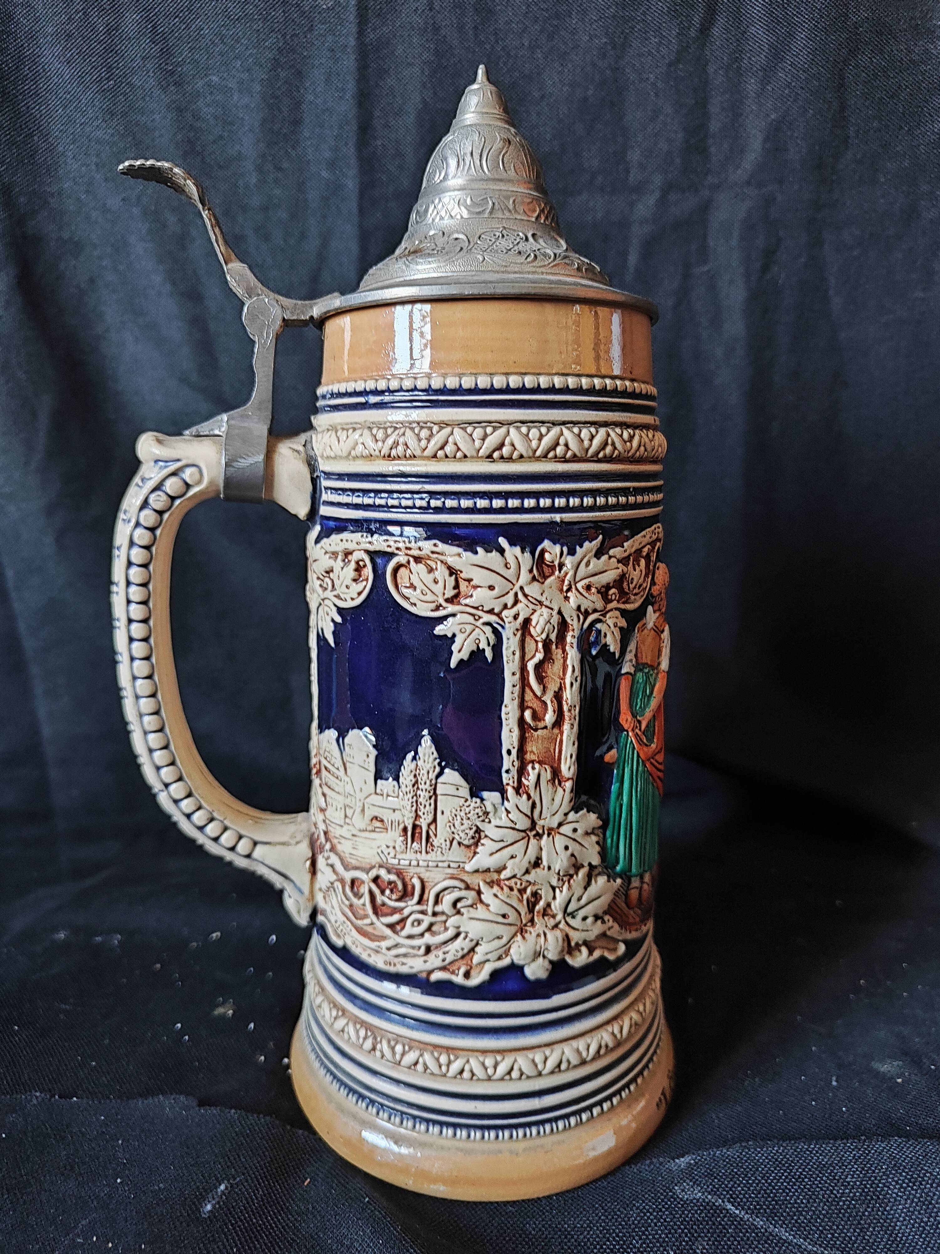 Beer mug 1 liter lowenbrau munich ceramic / numbered