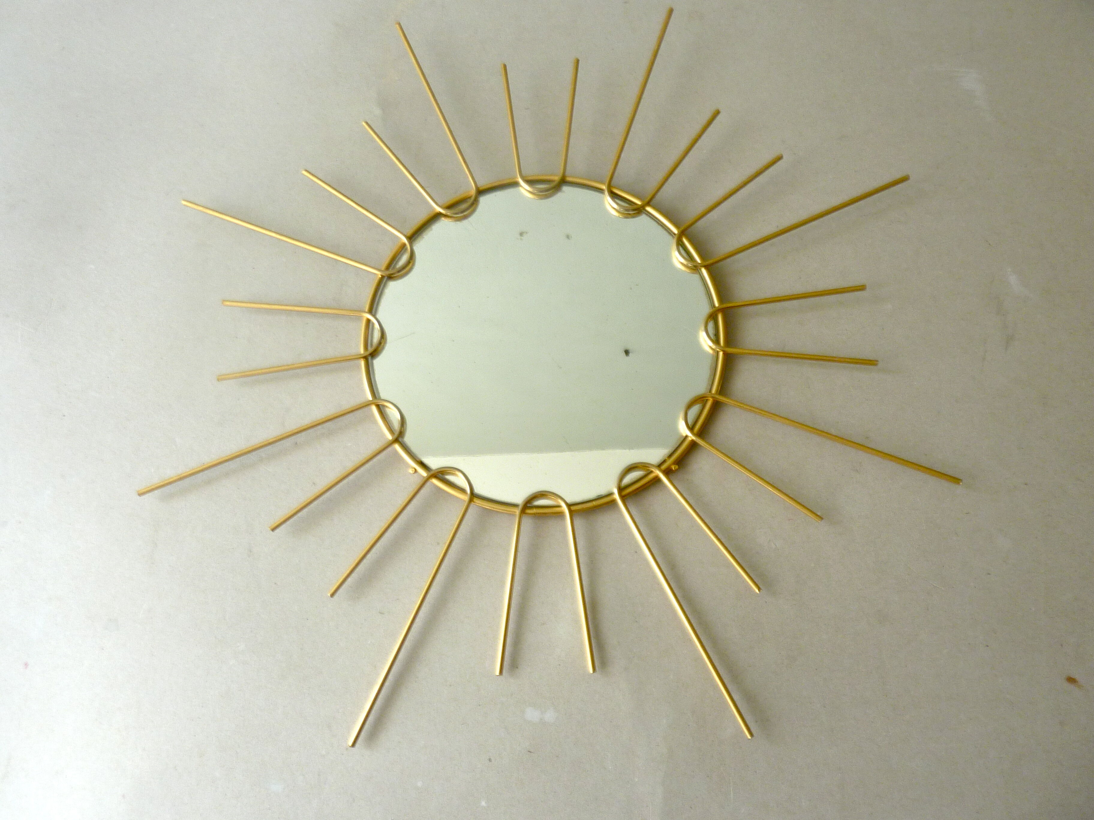 Mirror shape Sun brass of the 1970s 43x43cm