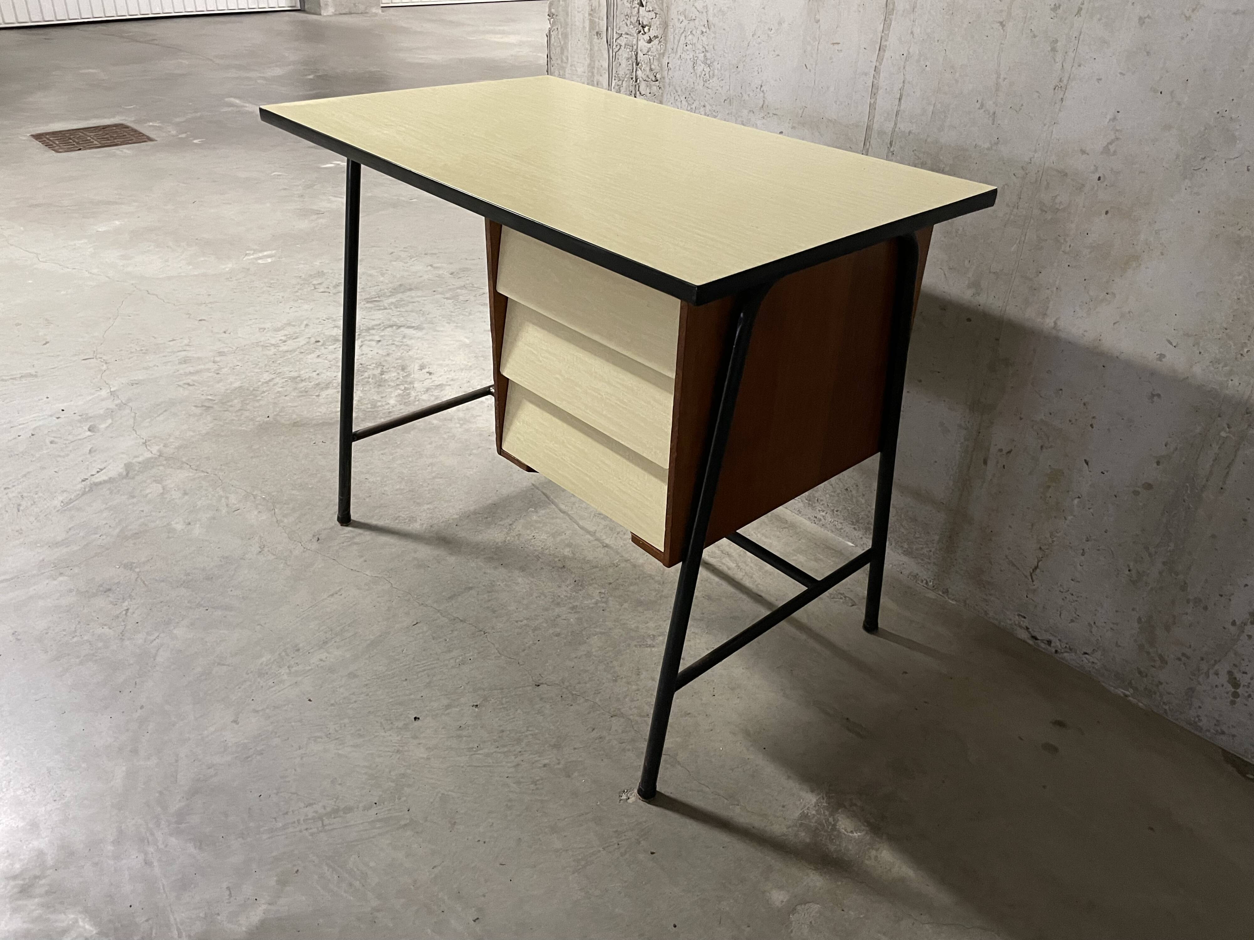 Pierre Guariche Office