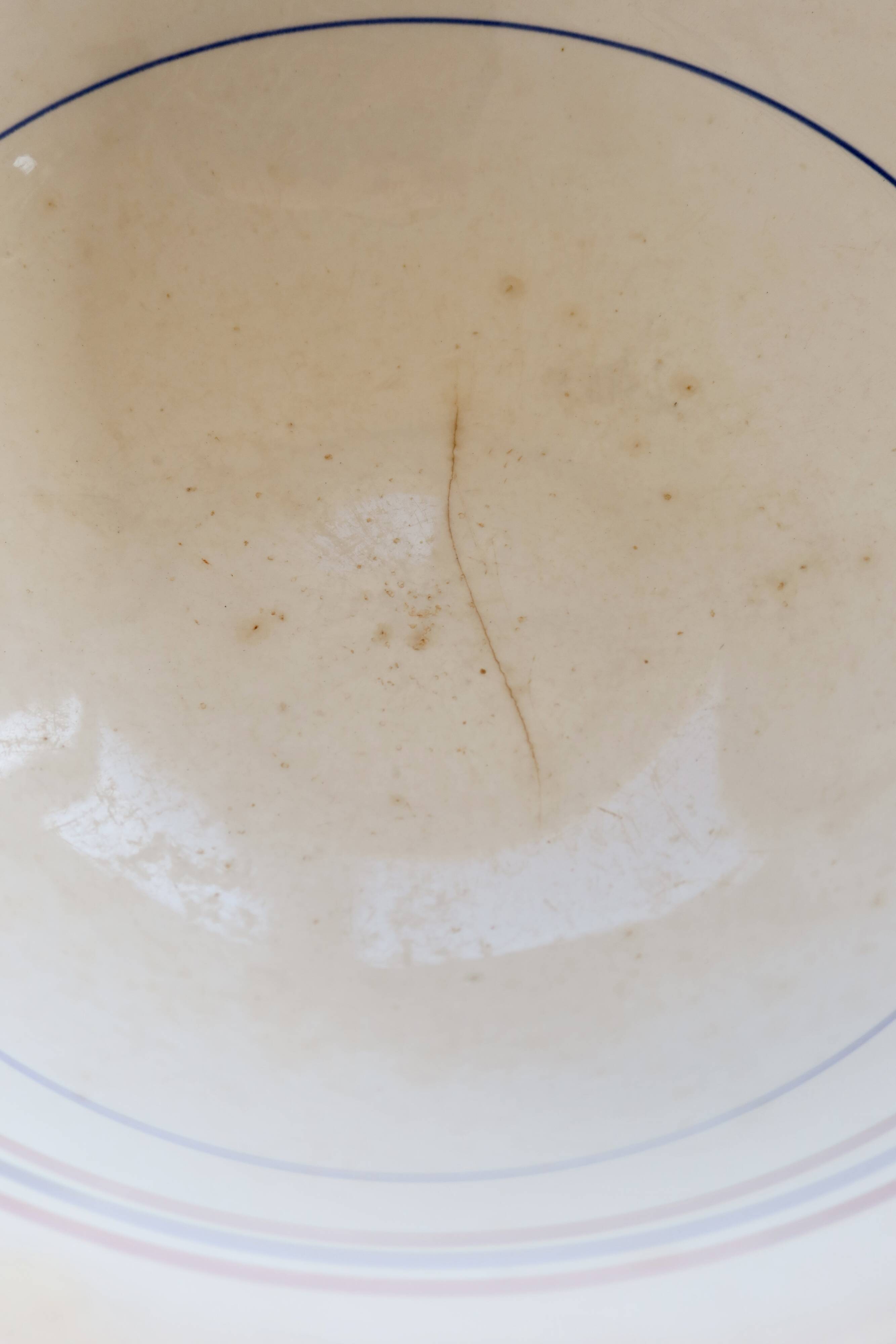 Old earthenware salad bowl Céranord Saint-Amand – Red and blue rim