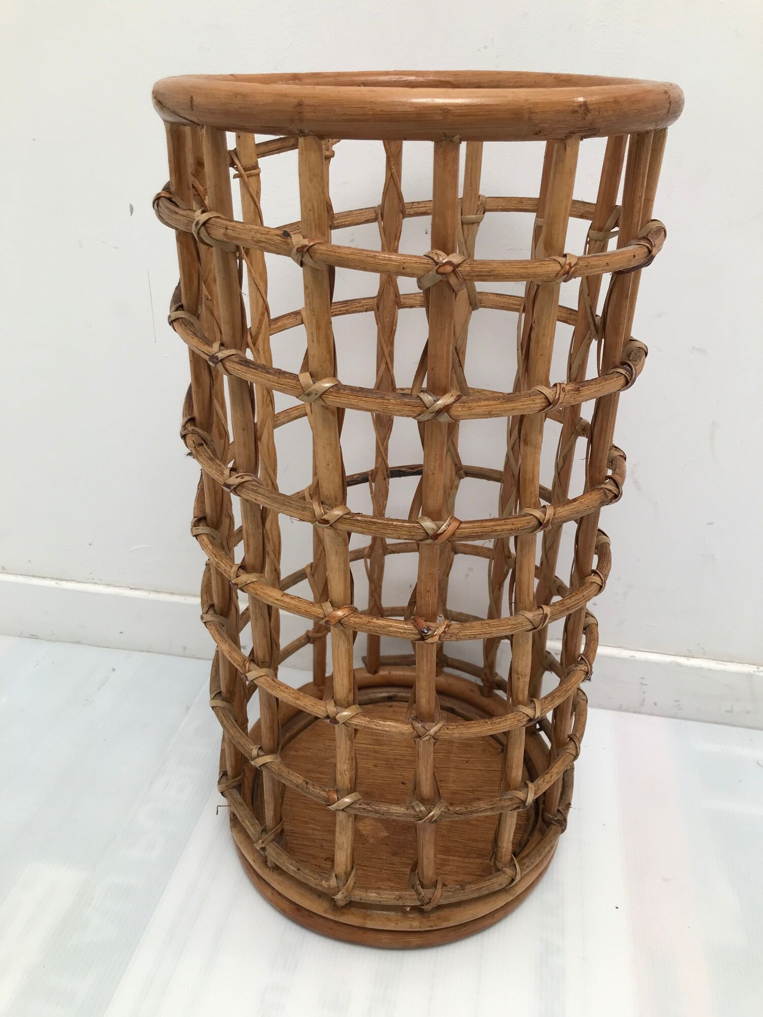 Vintage 50-60s rattan umbrella holder