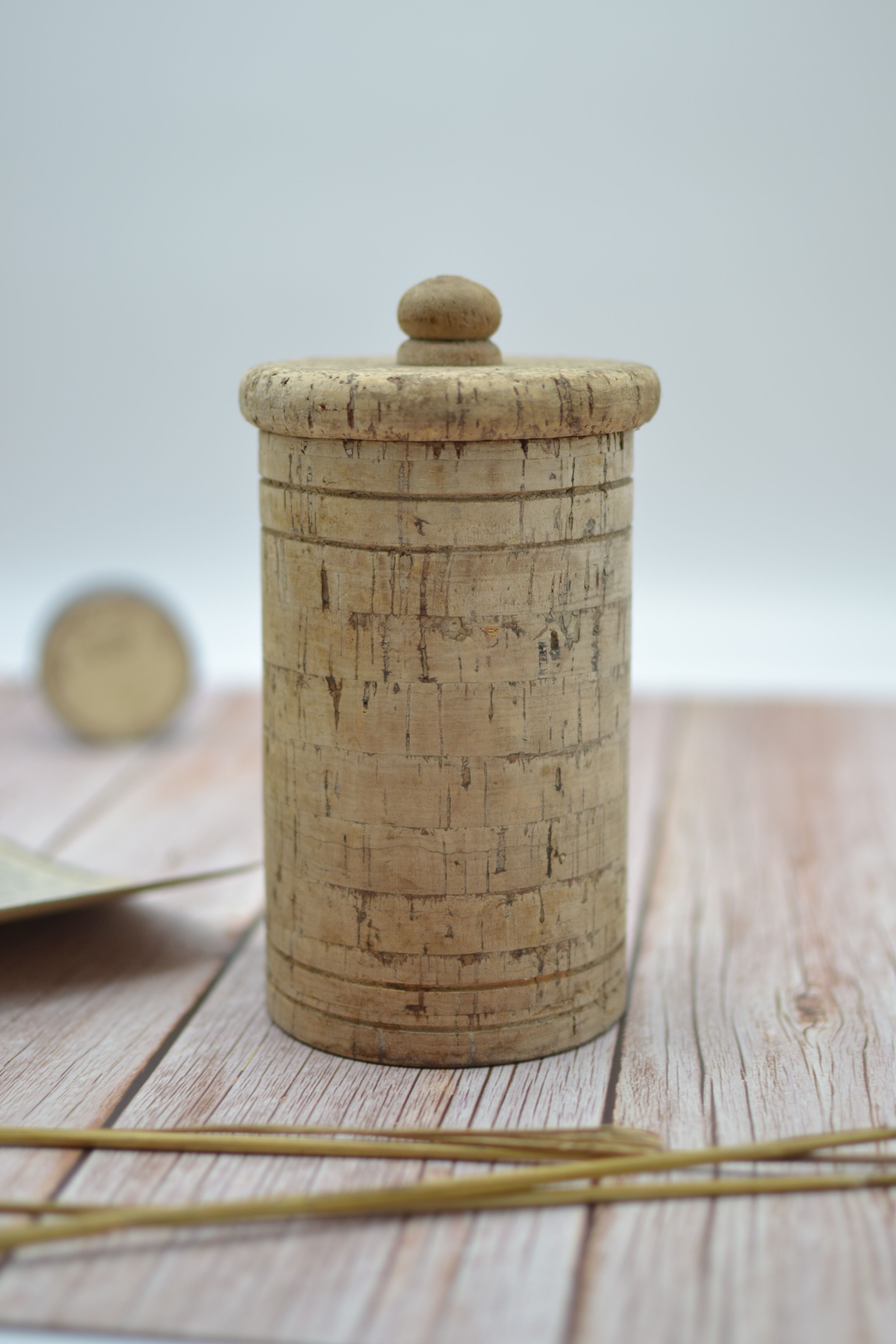 Jar with 100% cork lid