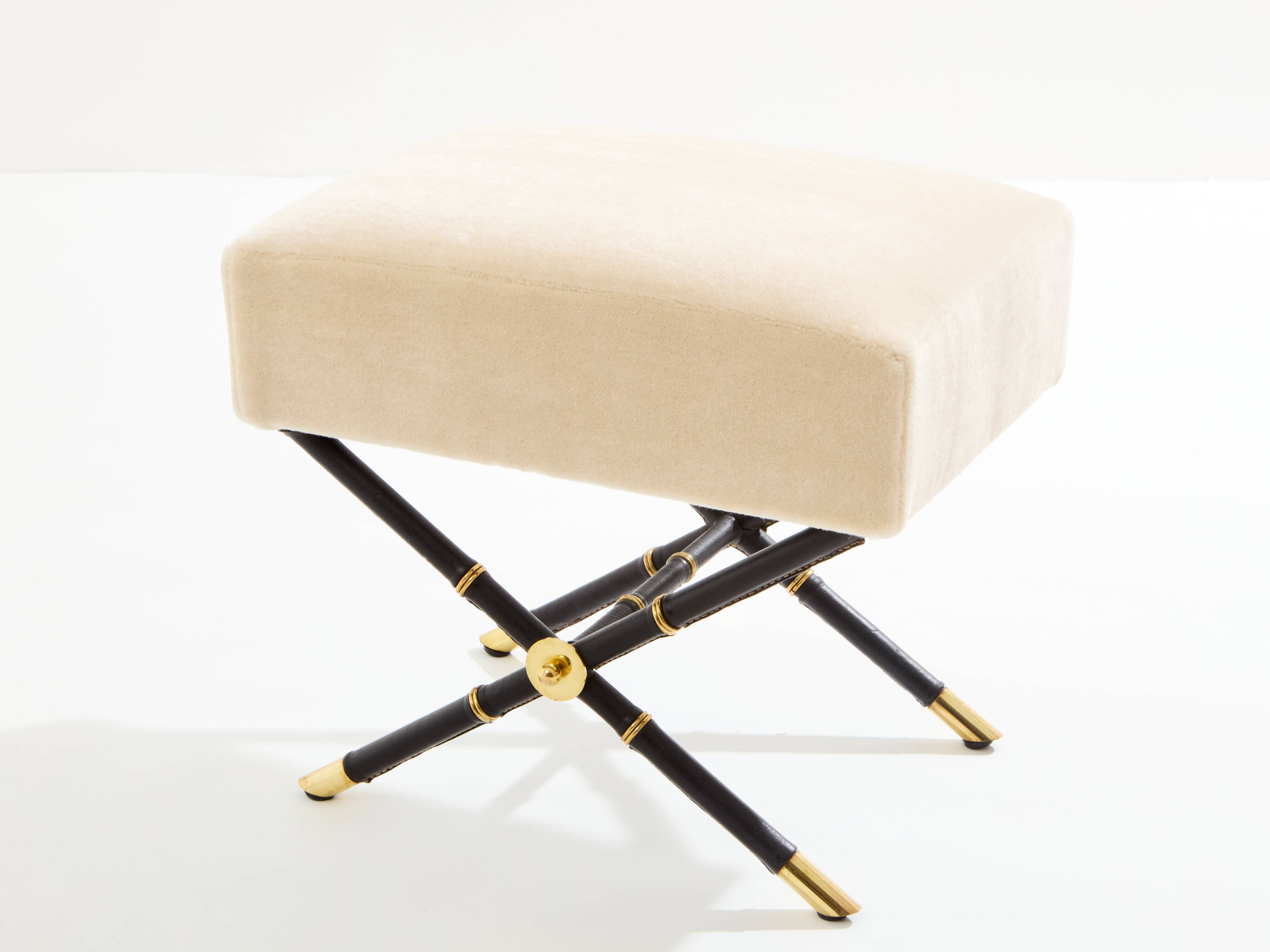 Jacques Adnet Fauteuil à bascule et ottoman cuir et velours de mohair 1950