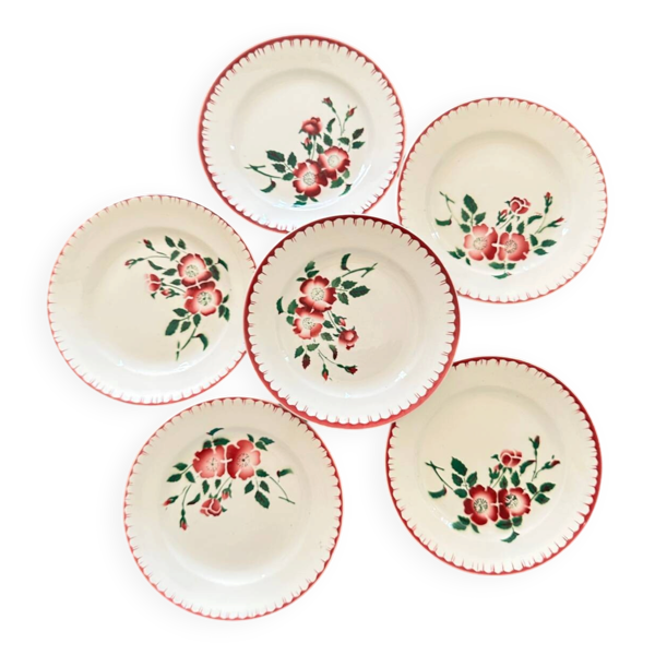 6 petites assiettes à fleurs