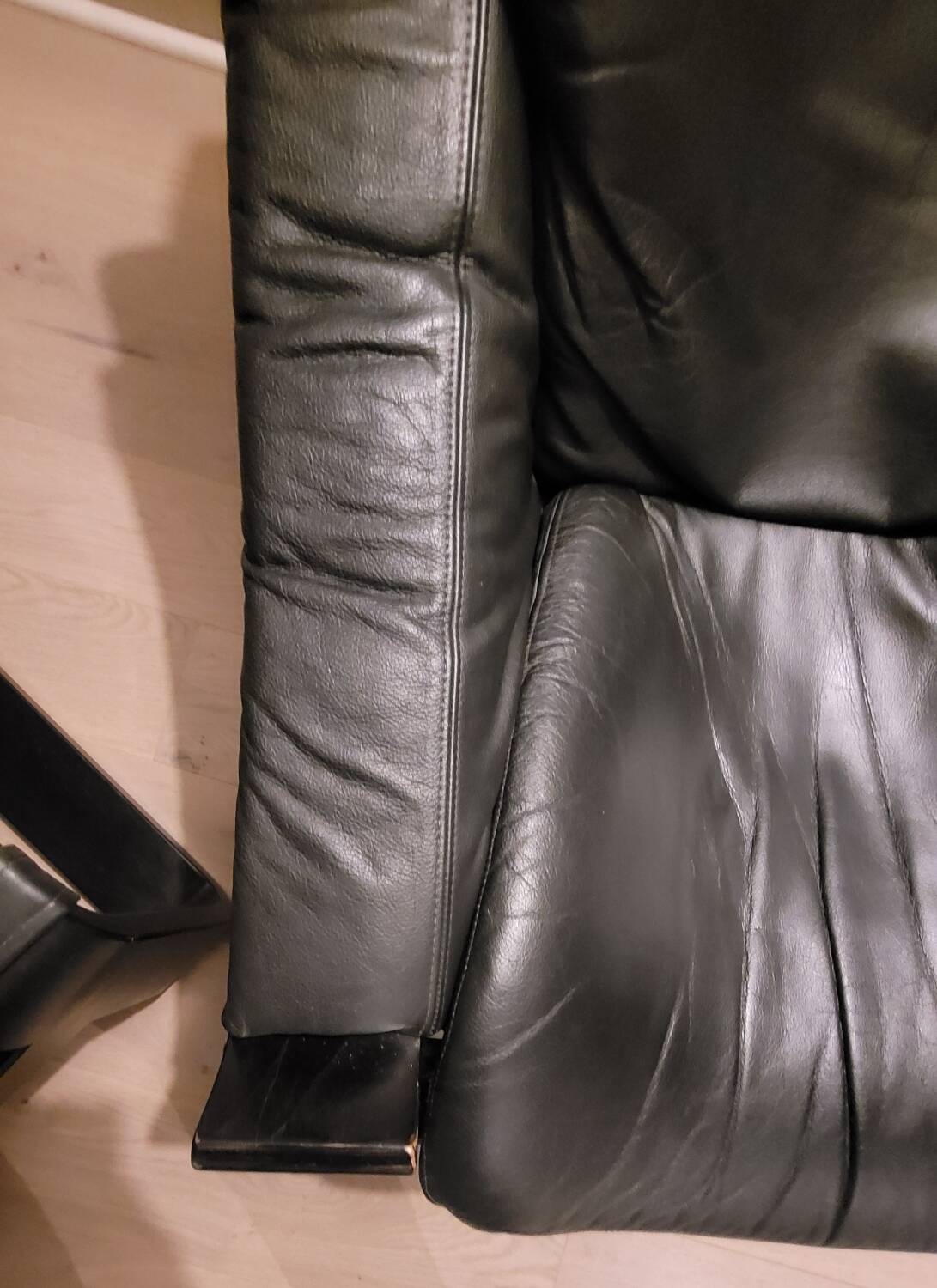 Kroken buffalo leather armchair