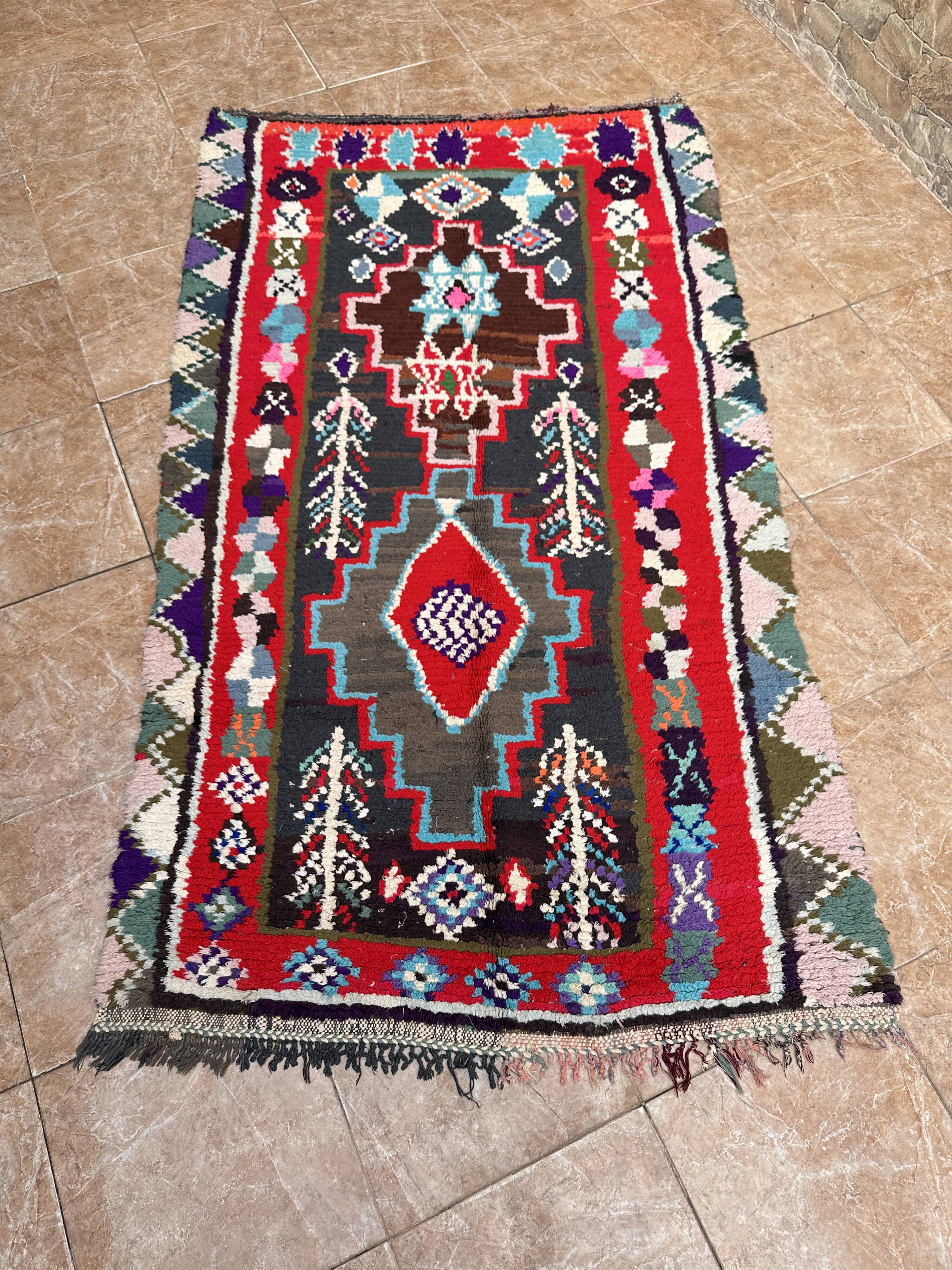 Vintage Moroccan Rug - Small Boujaad Rug - Boucharouit Rug