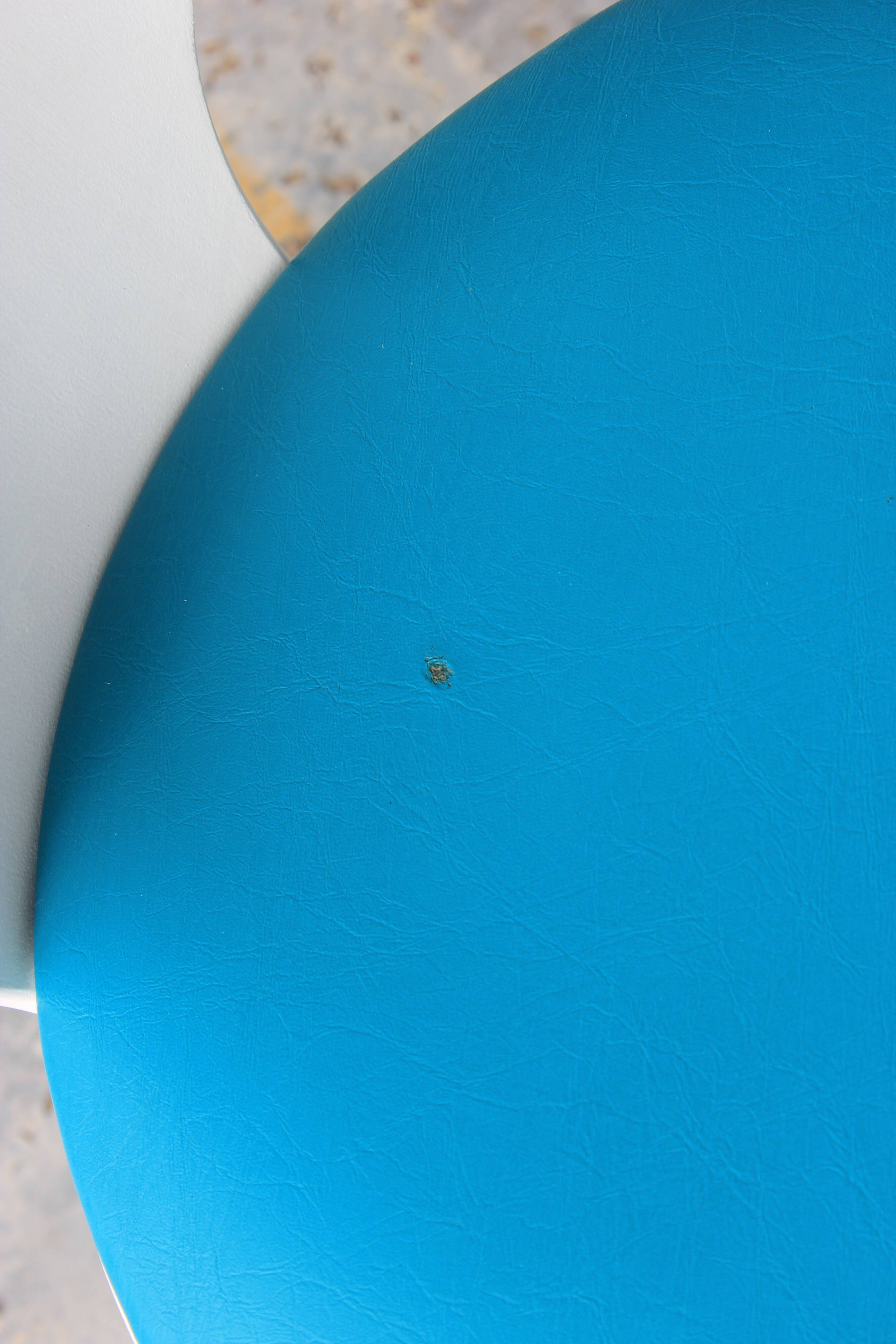 Baumann seagull chair