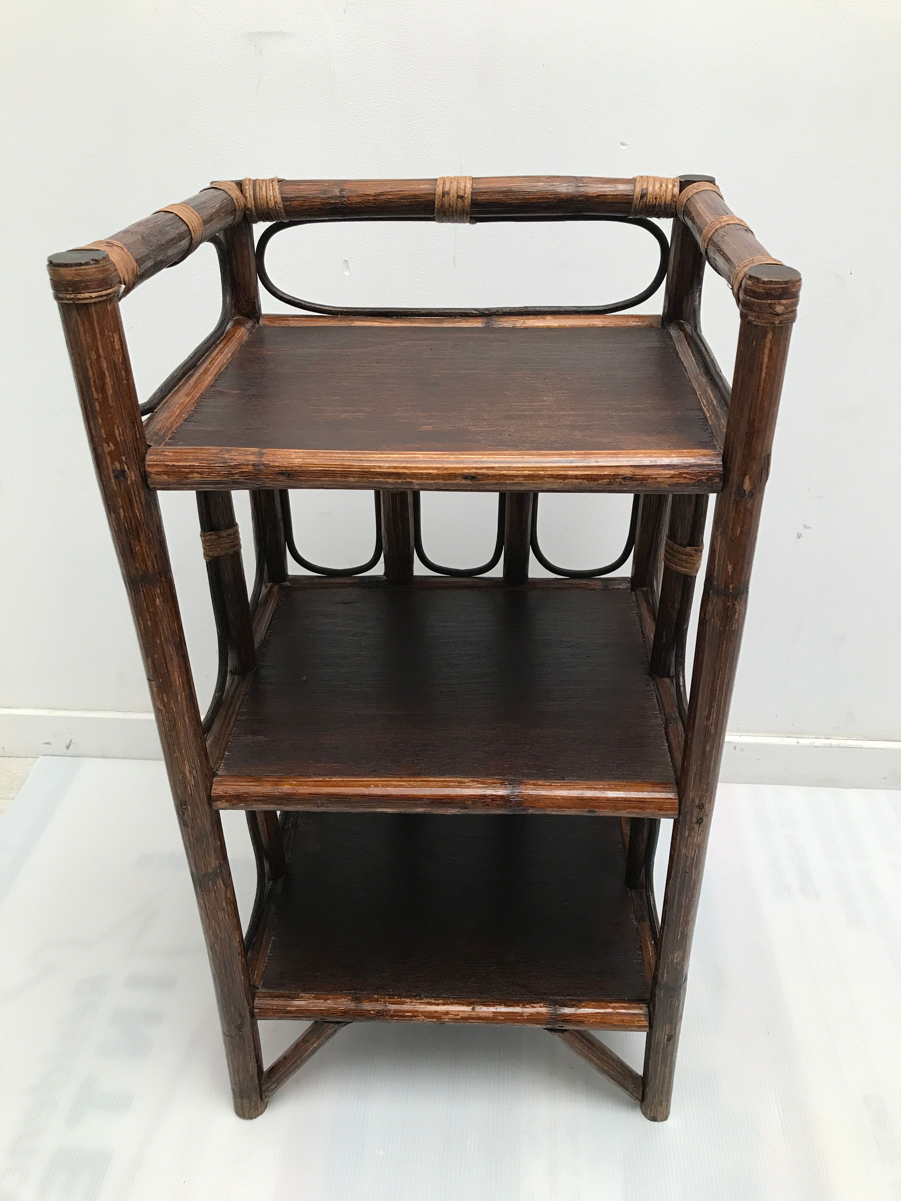 Vintage 60s-70s wicker rattan