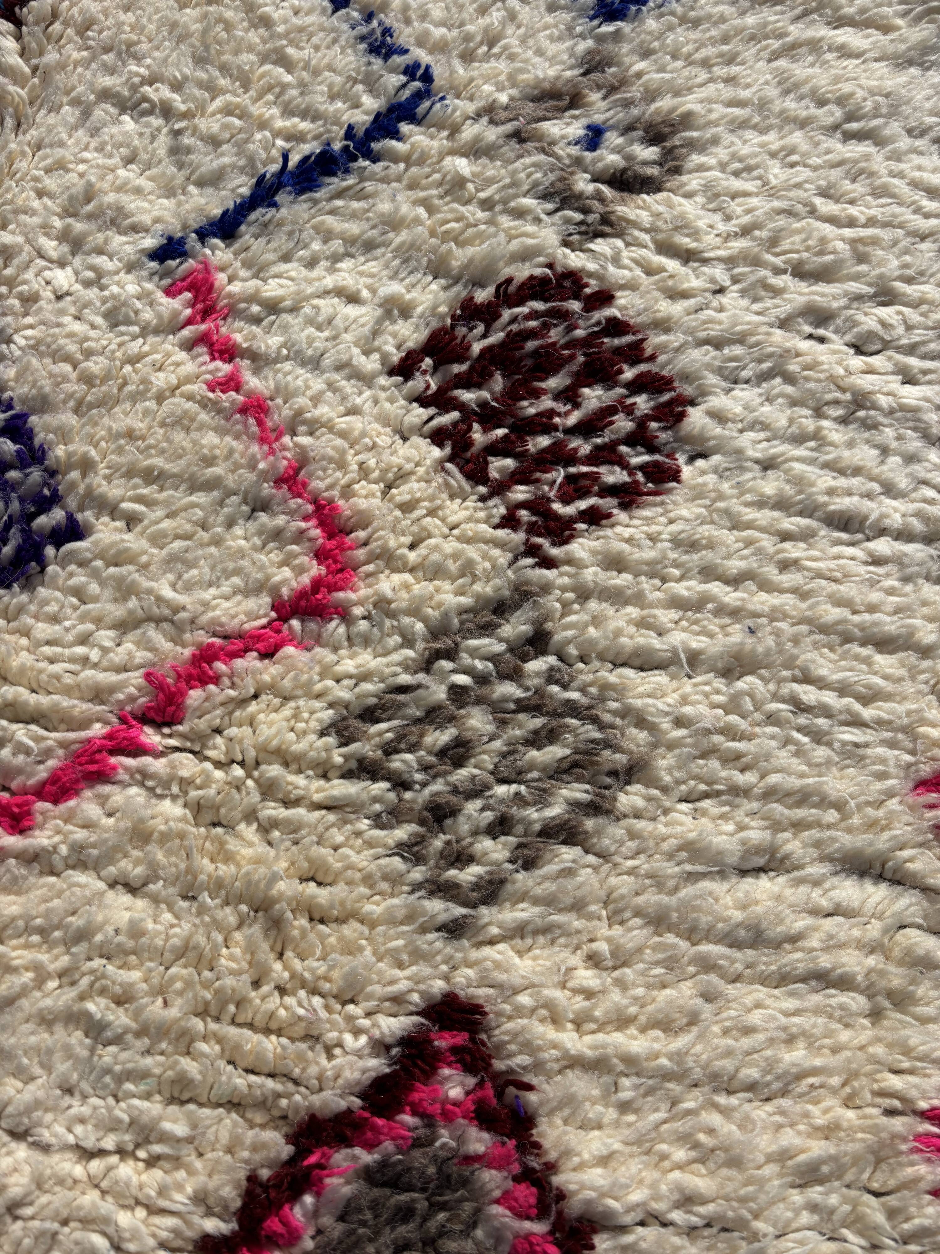 Moroccan Berber Azilal wool rug 150x270 cm