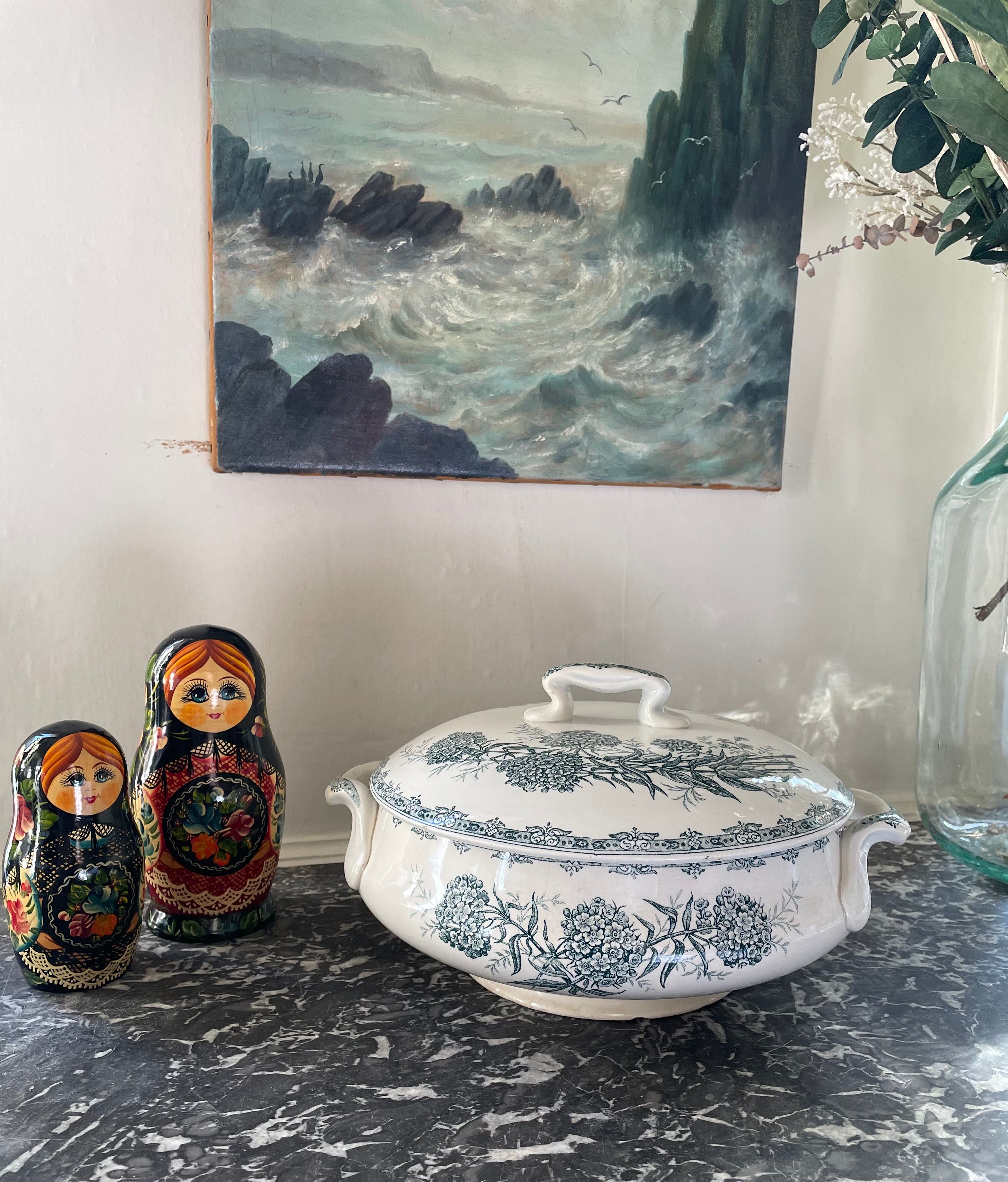 Former St Amand model DAISY soup