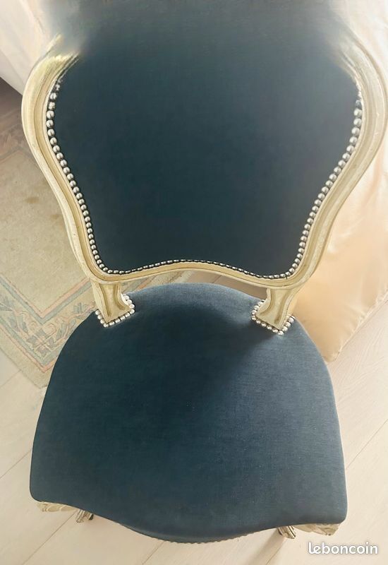Chaise ancienne