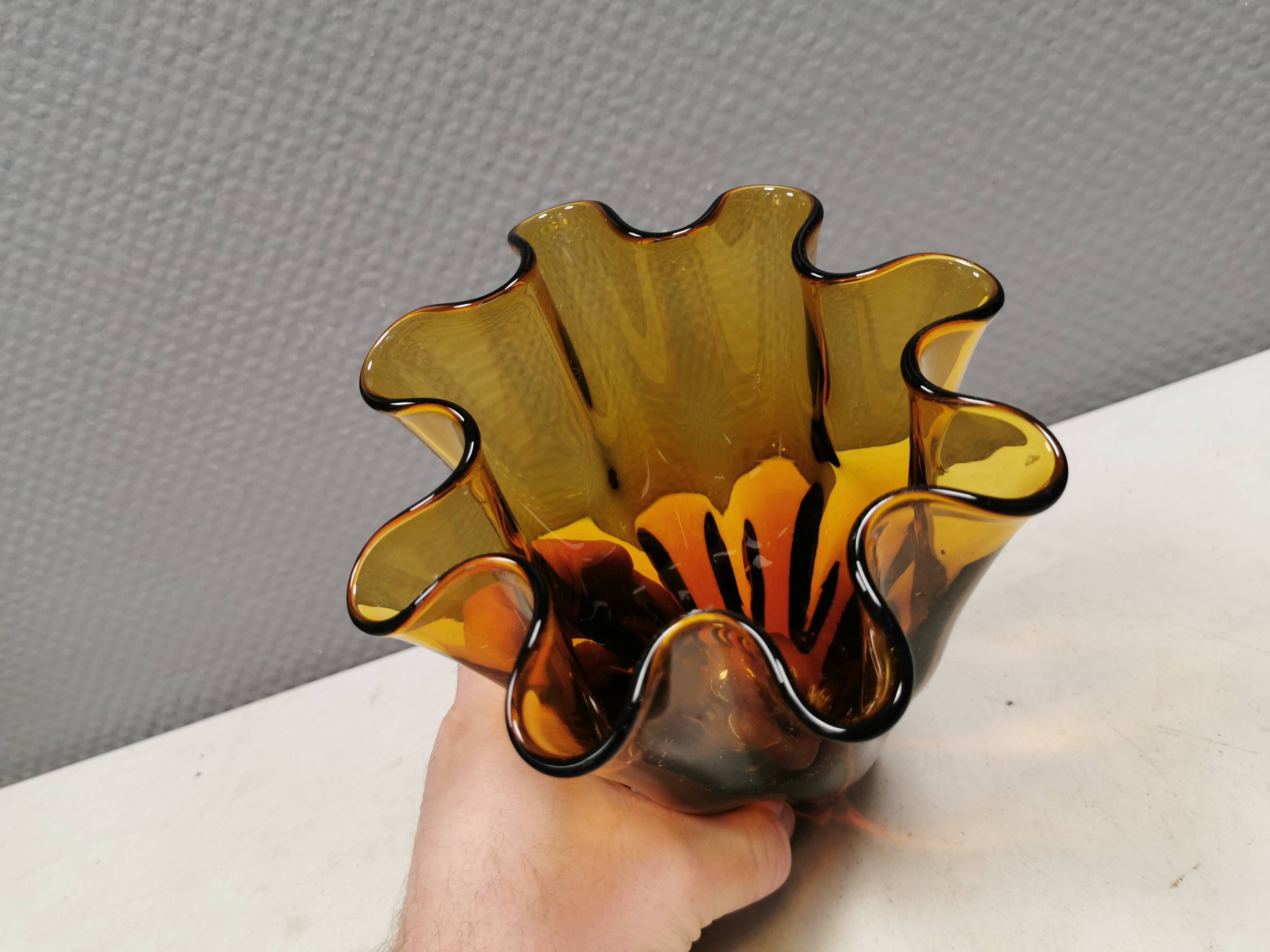 Beautiful ‘folded’ vase in amber-coloured glass. 1980-90s Finland
