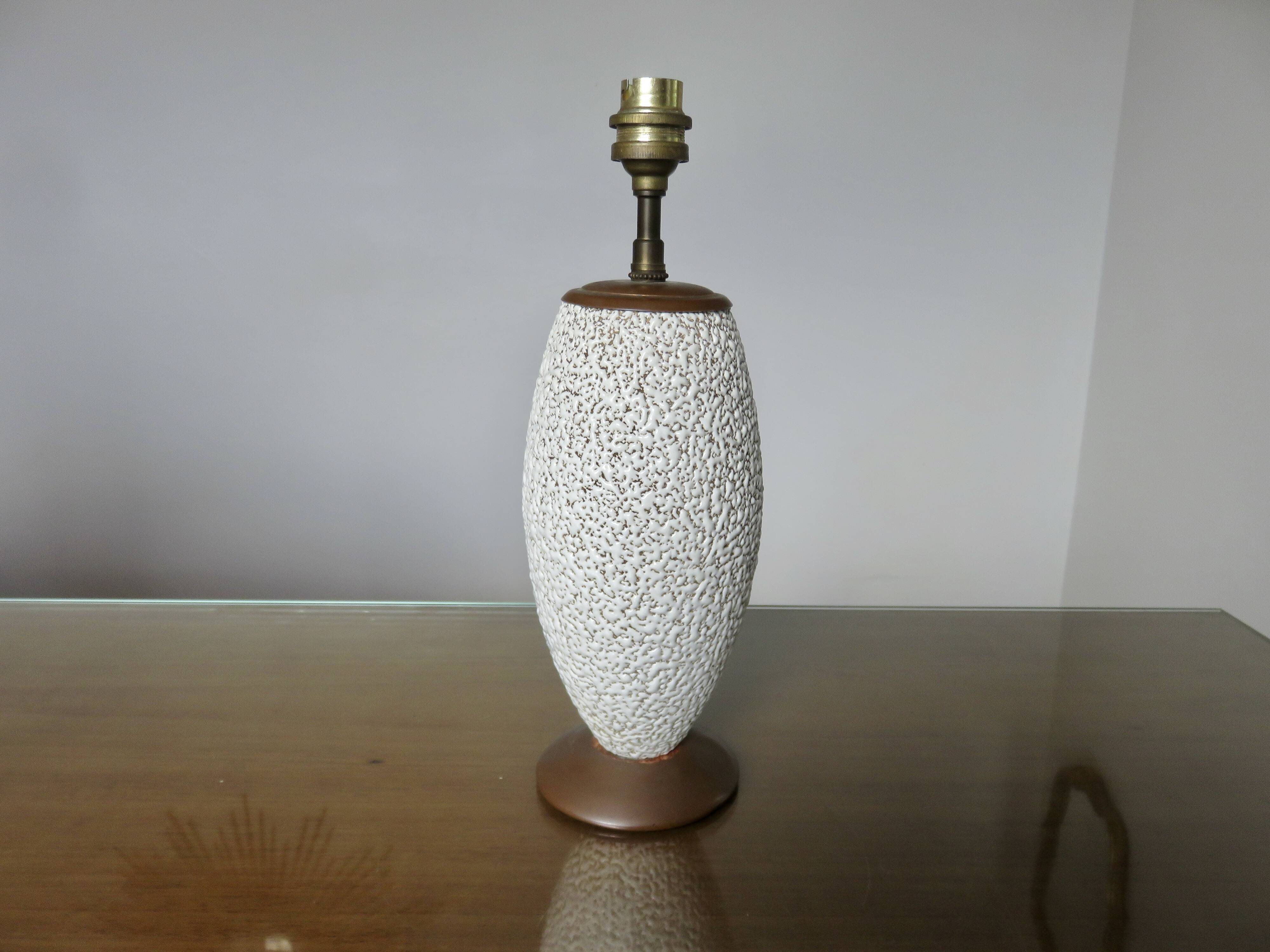 Jean Besnard Primavera style crisp ceramic lamp, 50s-60s