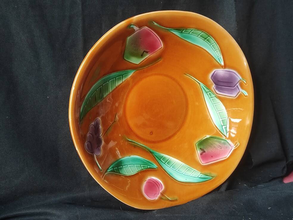 1960/70 shallow plate fruits / hand-painted / Sarreguemines /