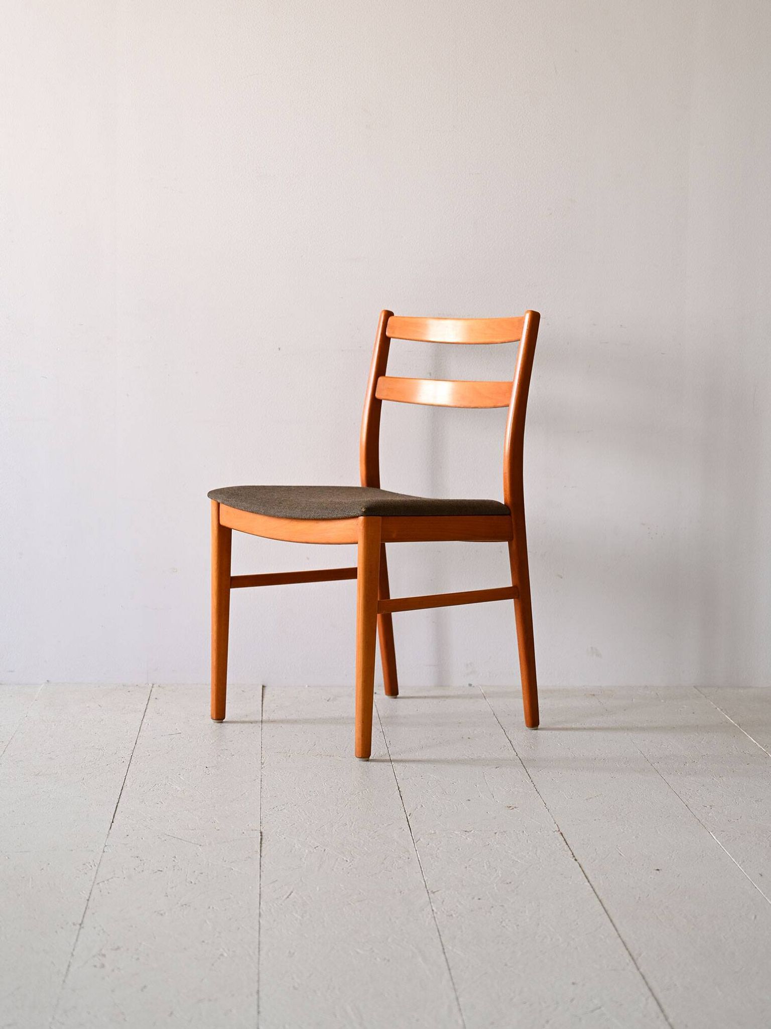 Chaise nordique des années 1960