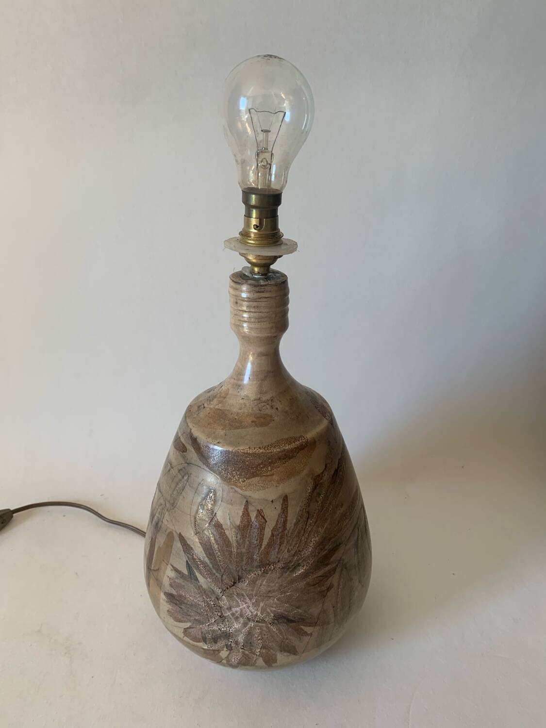 La Roue Vallauris lamp base