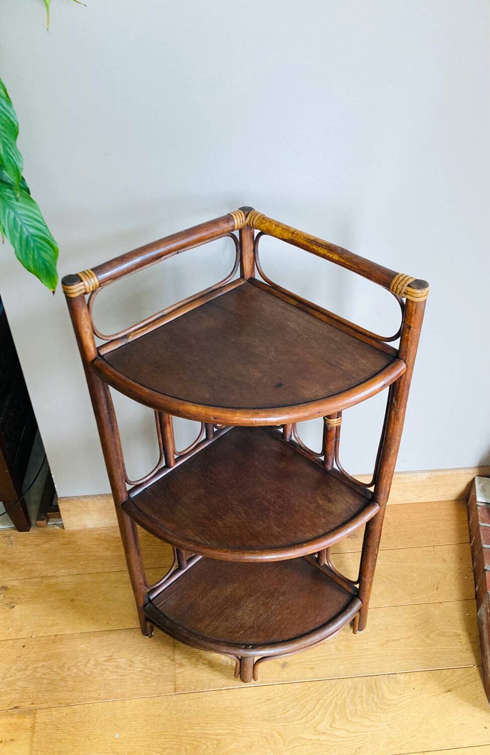 Vintage bamboo and rattan corner shelf 1960s/70s