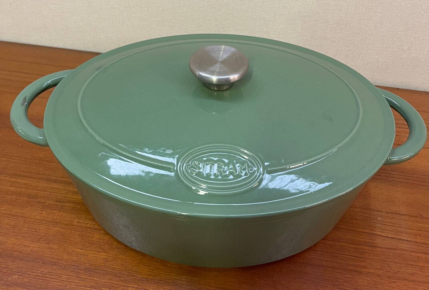 Sitram cast iron casserole dish