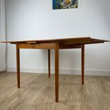 Scandinavian table