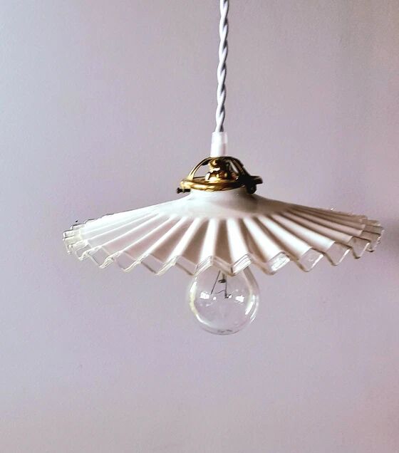 Suspension in Pleated Opaline 1950
