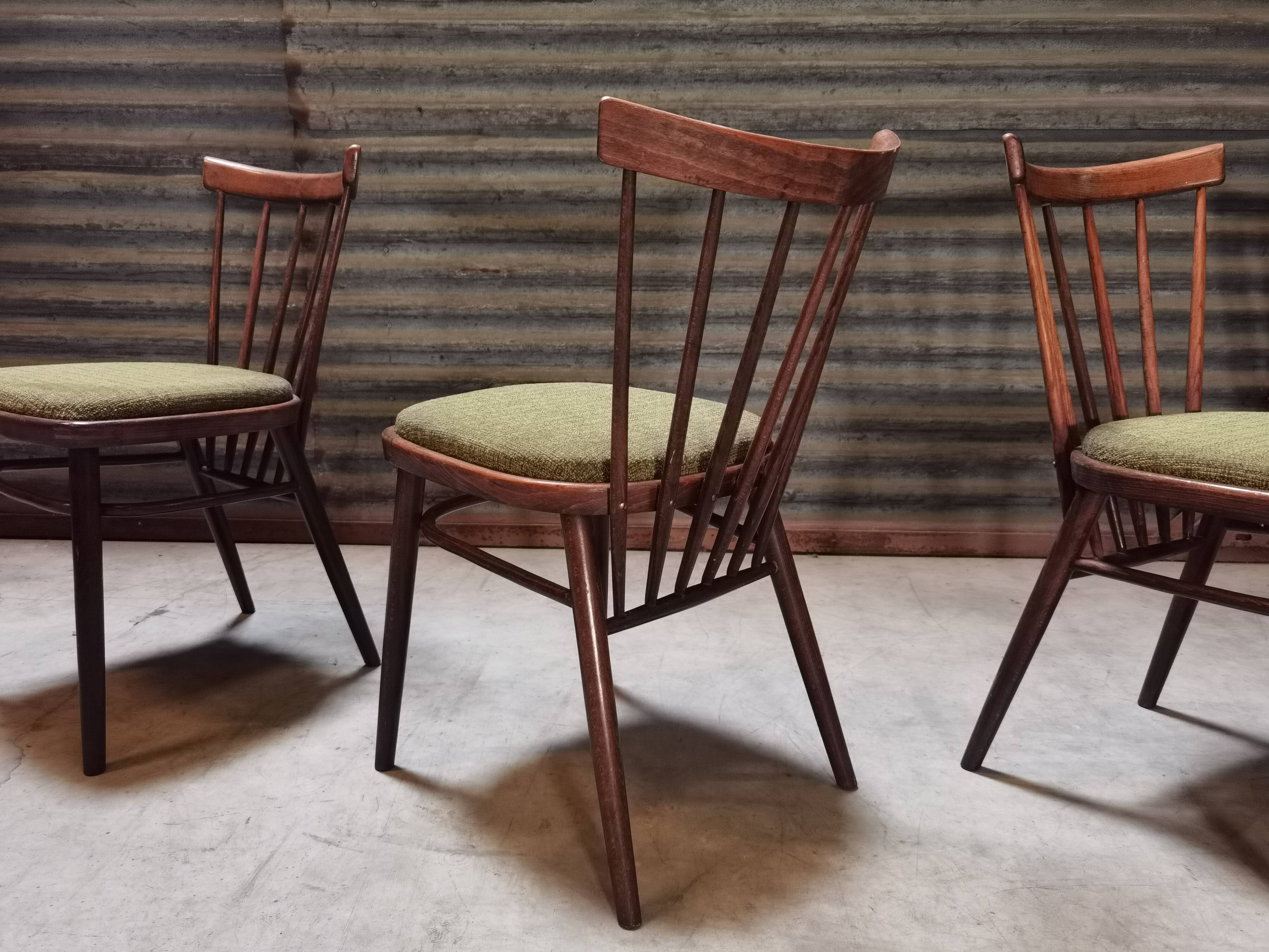 Suite de 4 chaises Antonin Suman pour Tatra Nabytok 1960