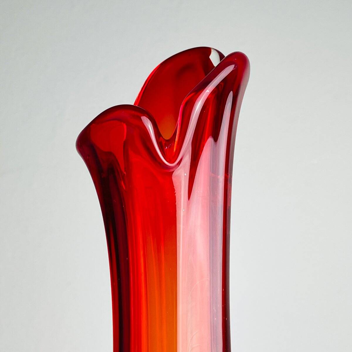 Mid-century red glass vase, Italy, 1970s
