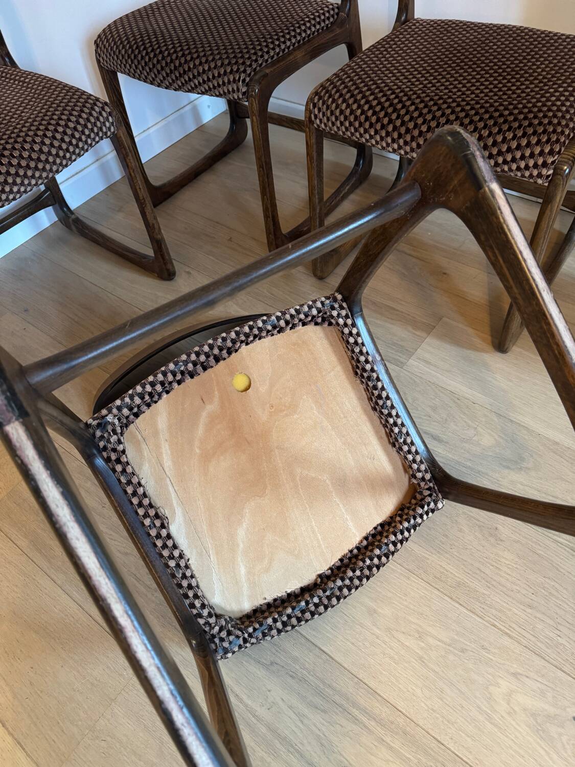 4 Baumann chairs, sled model