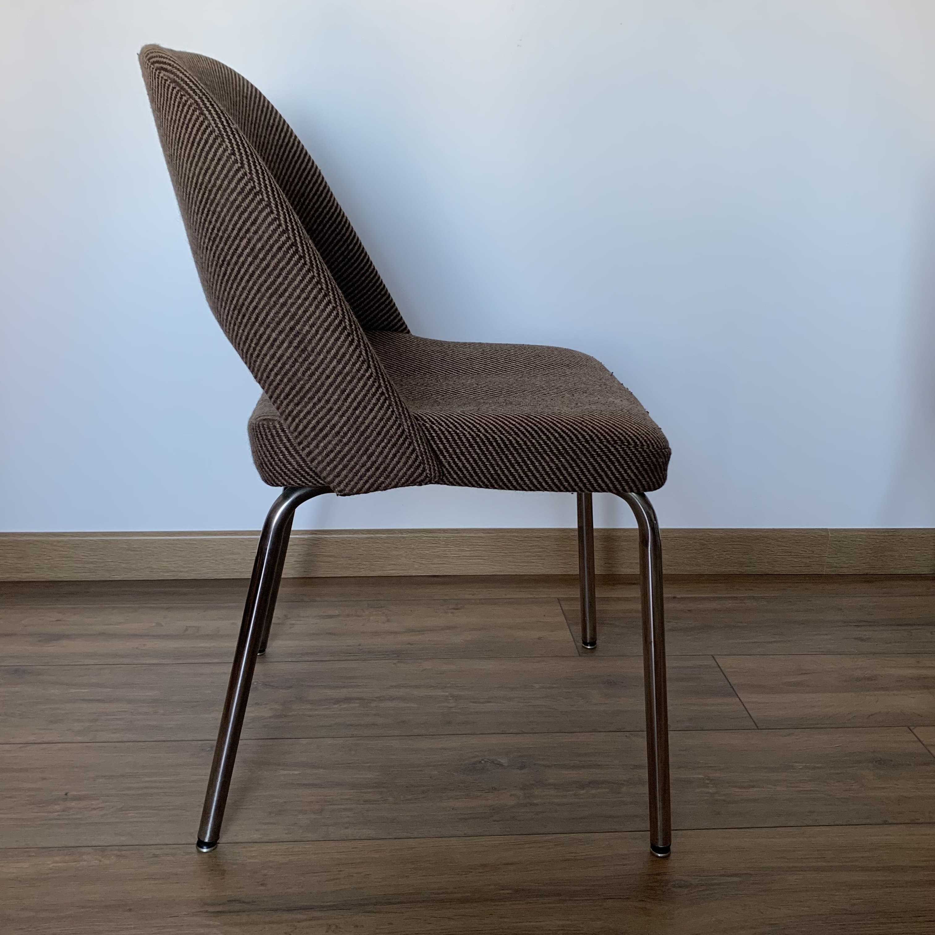 4 fabric and metal chairs