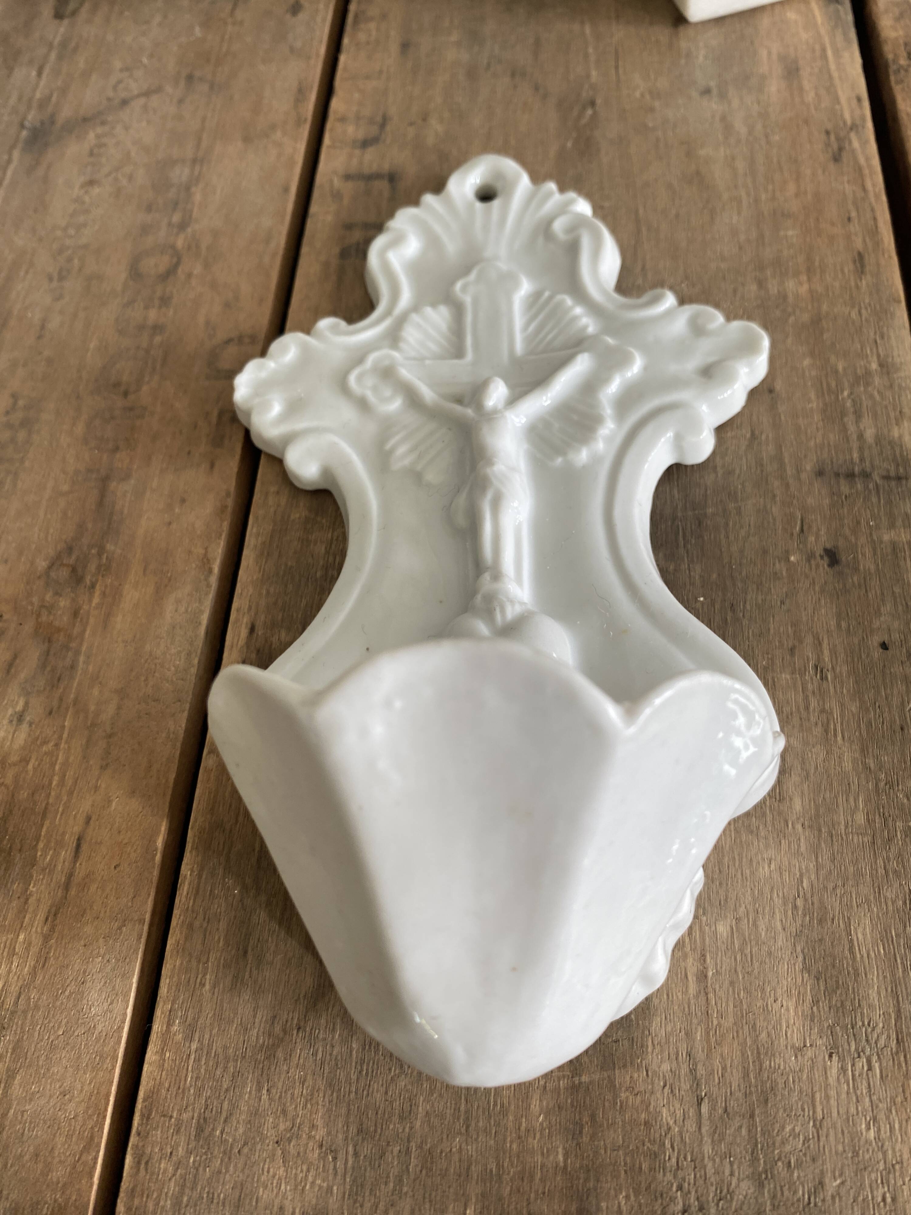 Bedside stoup, porcelain, 19th