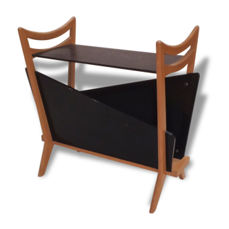 Magazine rack table