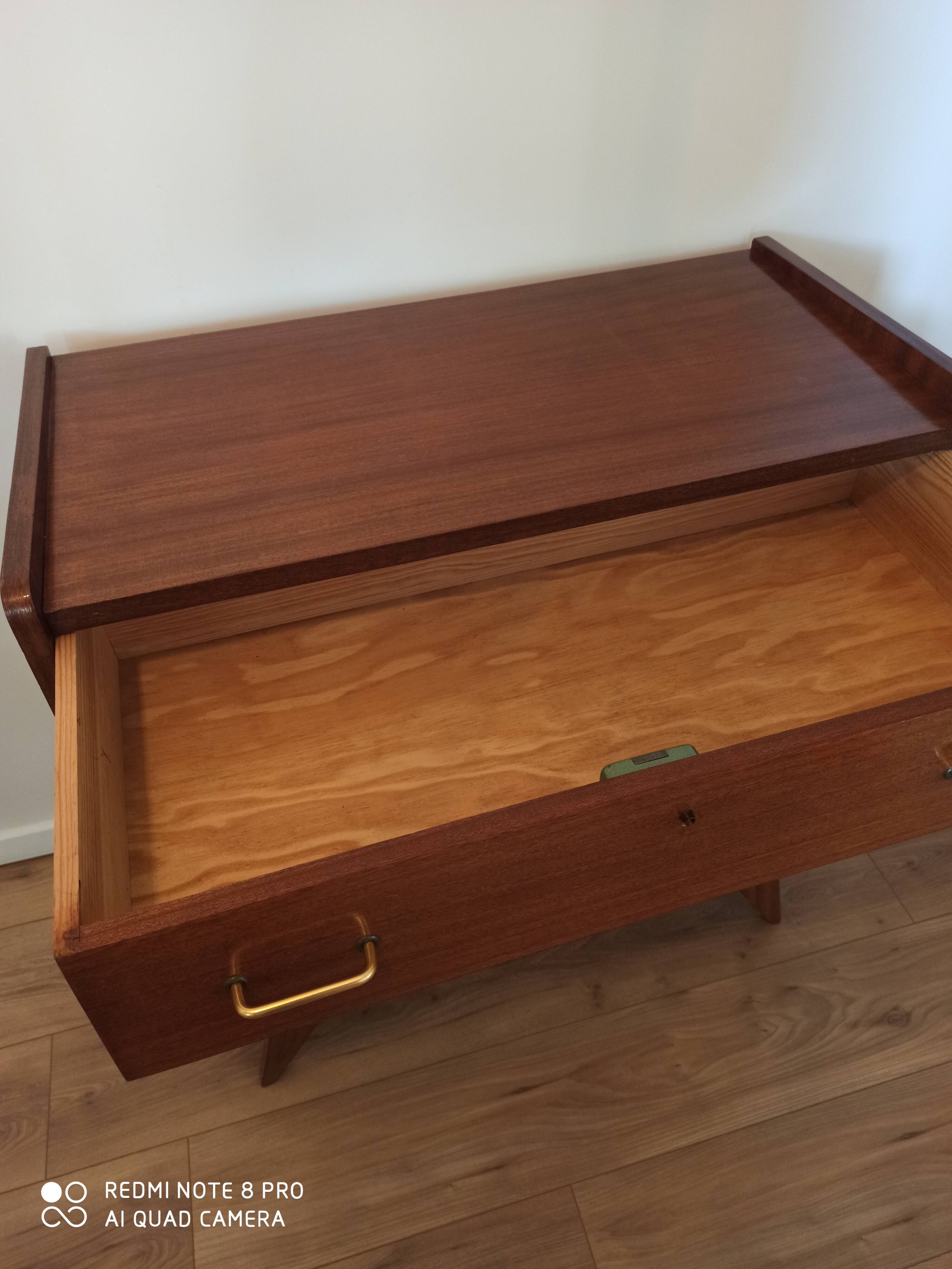 Commode vintage