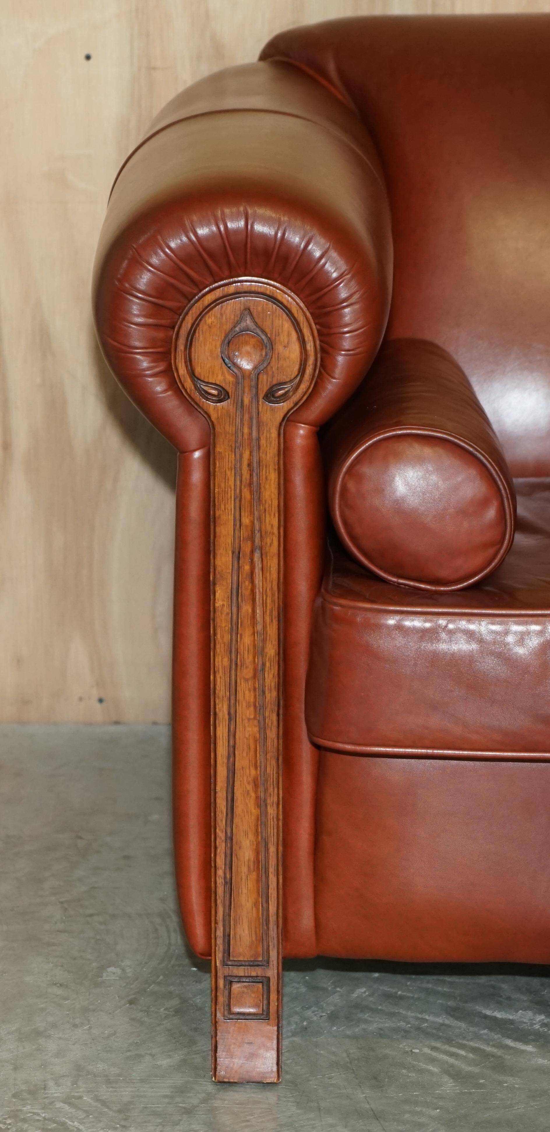 Vintage leather canapé in Art Nouveau style