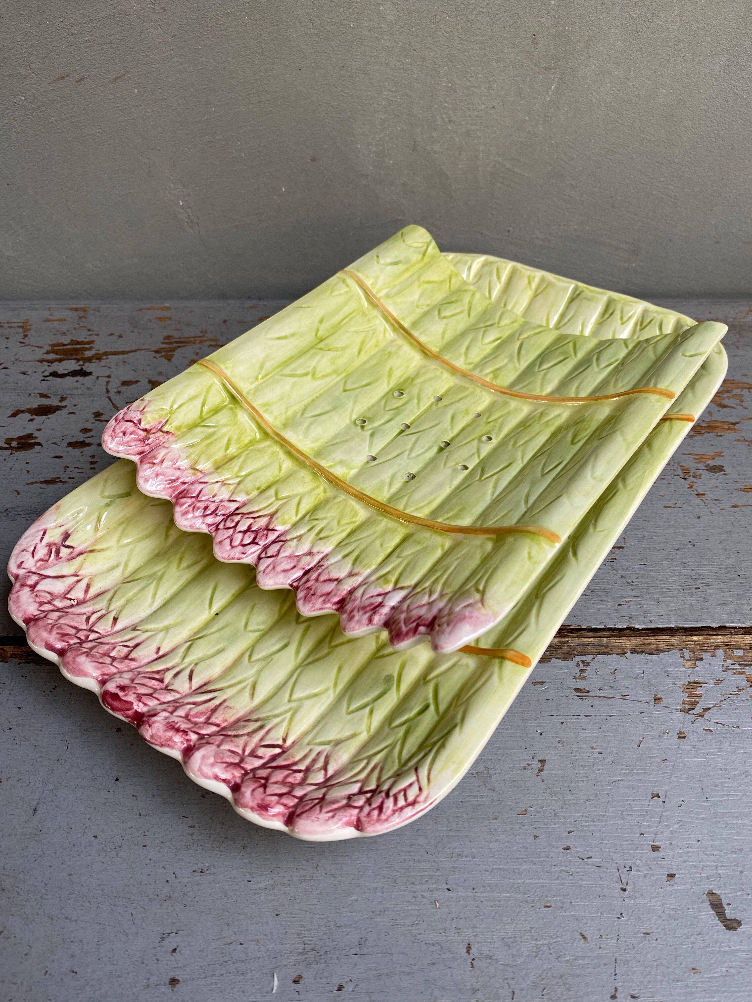 Dish for asparagus in slurry