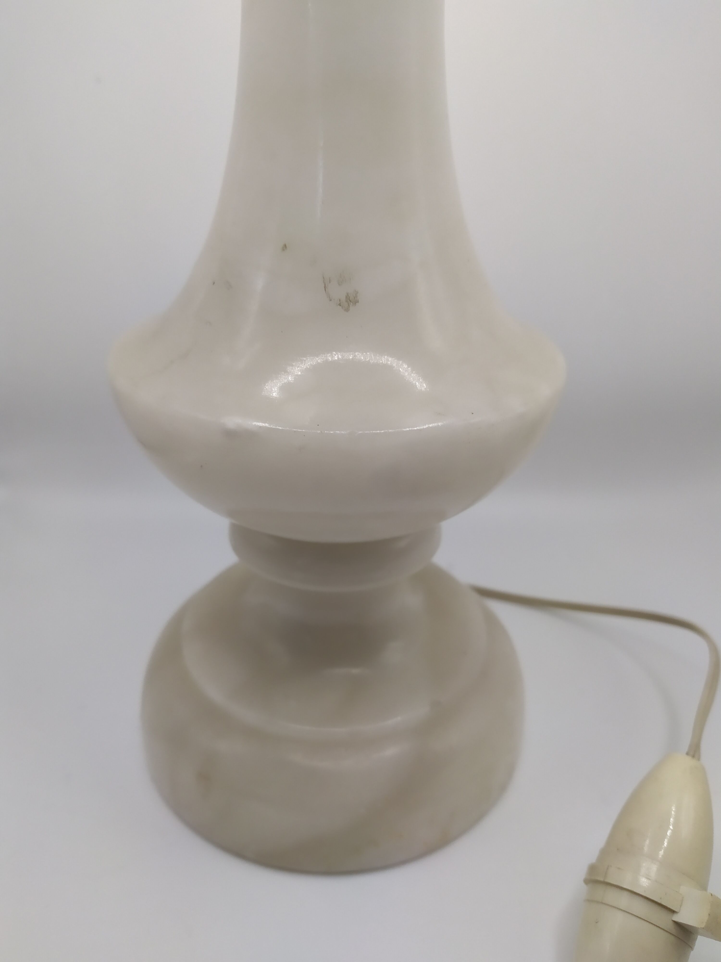 Alabaster lamp