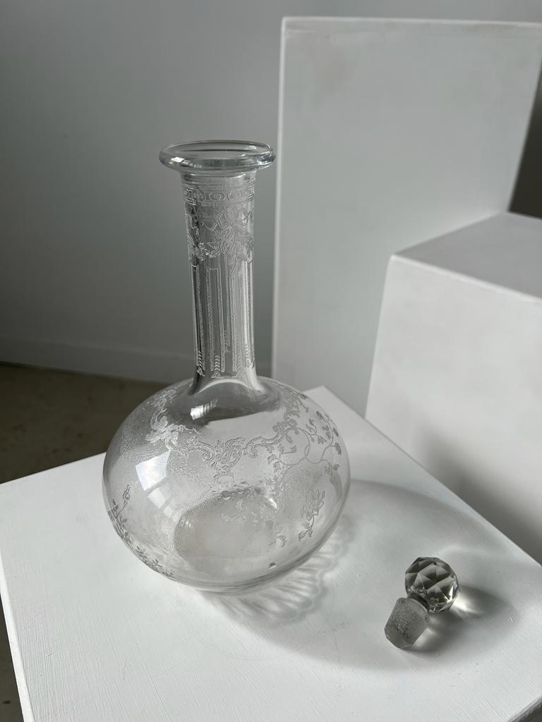 Engraved vintage wine decanter (cork reported)